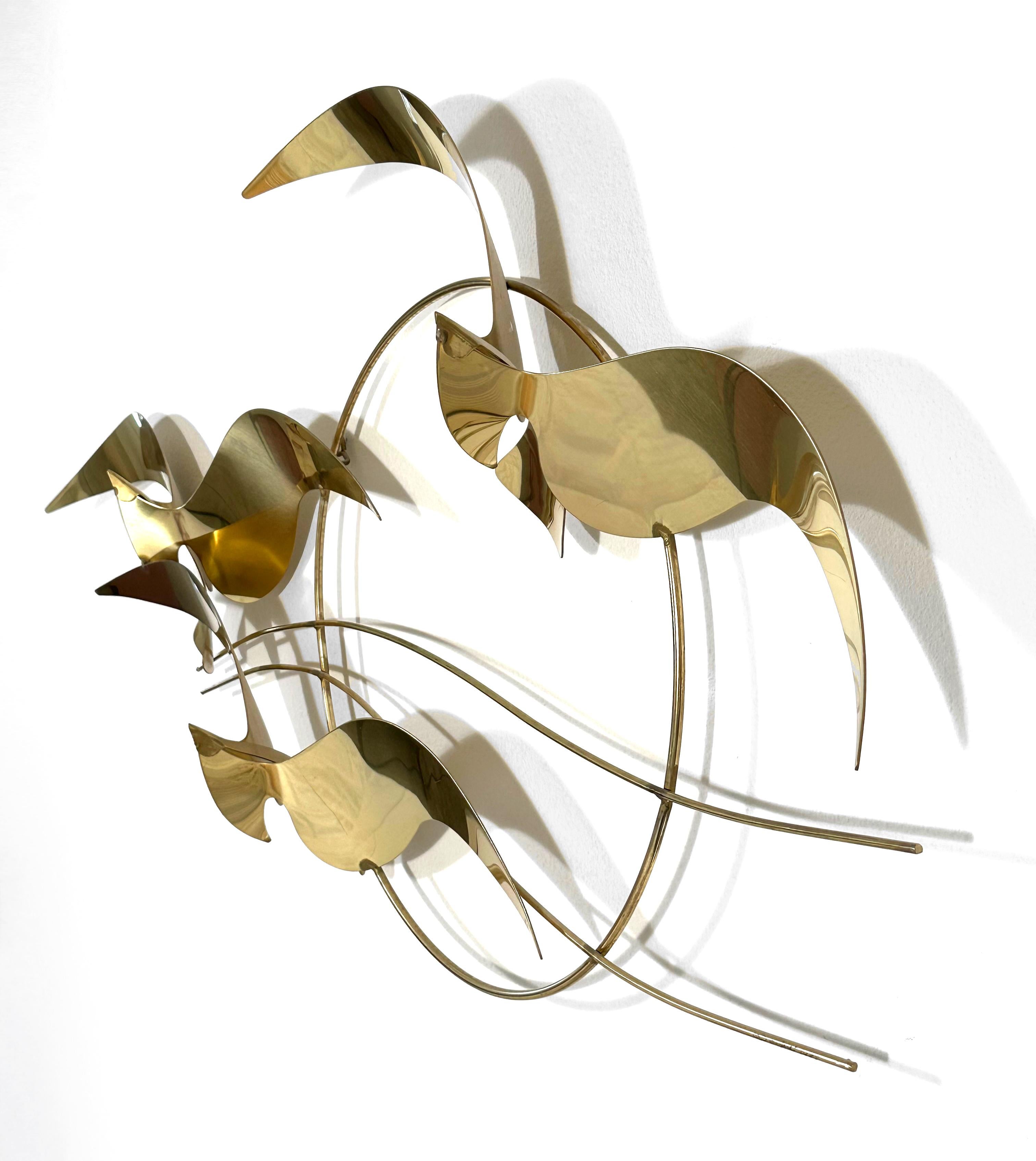 C. Jeré Trois mouettes en vol Sculpture murale en vente 1