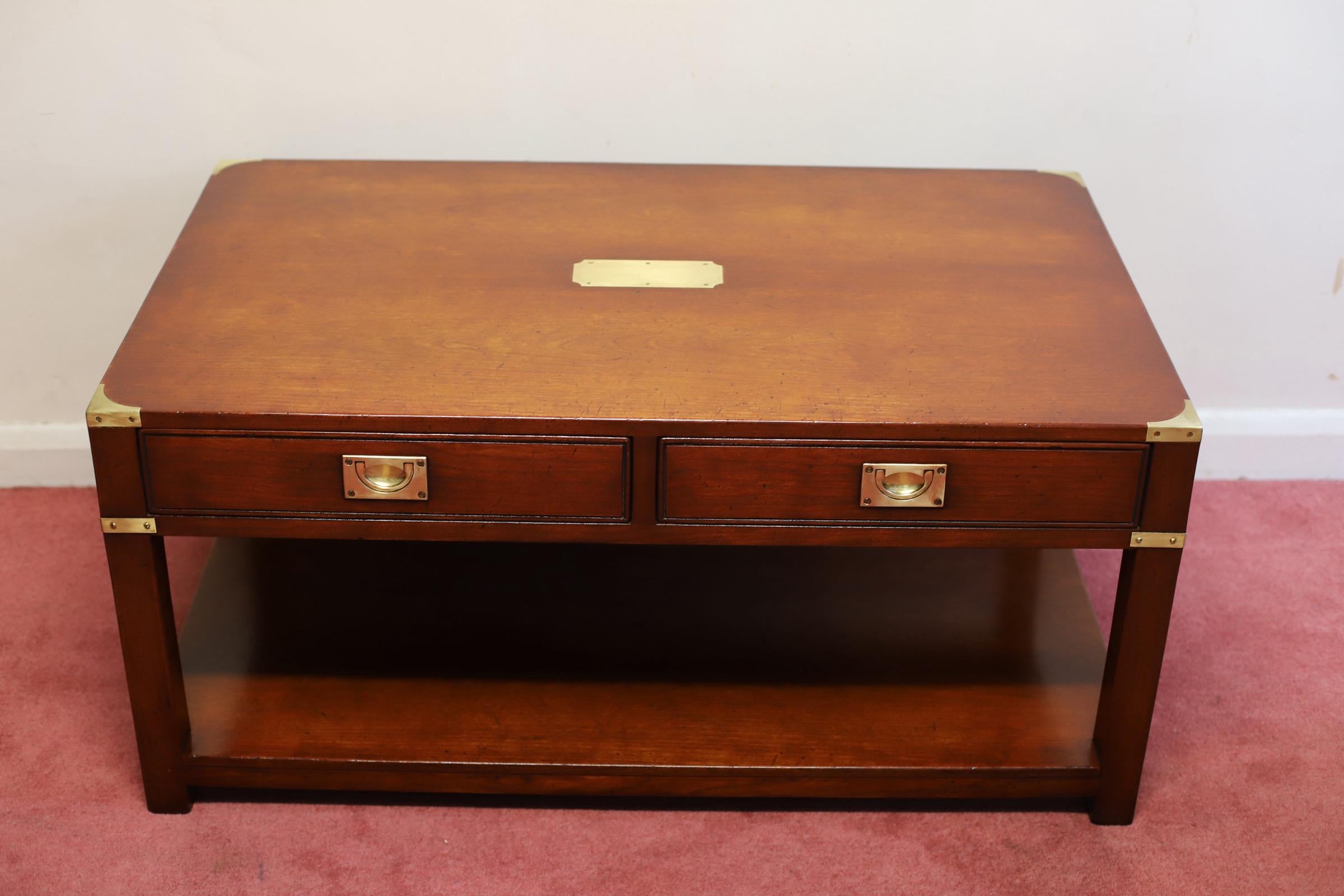 We delight to offer for sake this beautifull teak and brass mounted campaign style coffee table by C. Kennedy of Ipswich, fitted with two oak-lined drawers, in good condition.
Don't hesitate to contact me if you have any questions.
Please have a