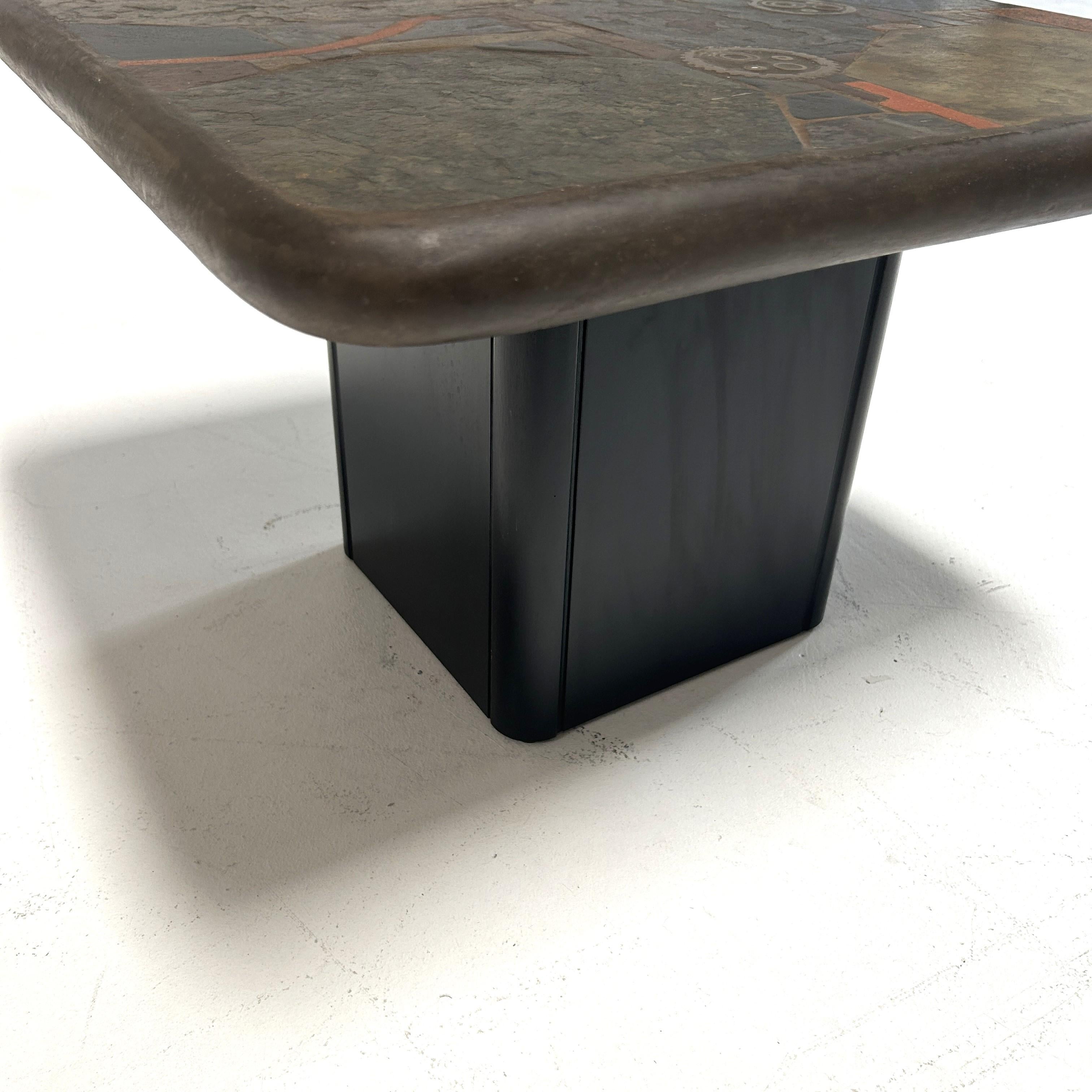 C. Kneip, brutalist Coffee Table made of slate and stone, 1991 In Good Condition For Sale In Saarbrücken, SL