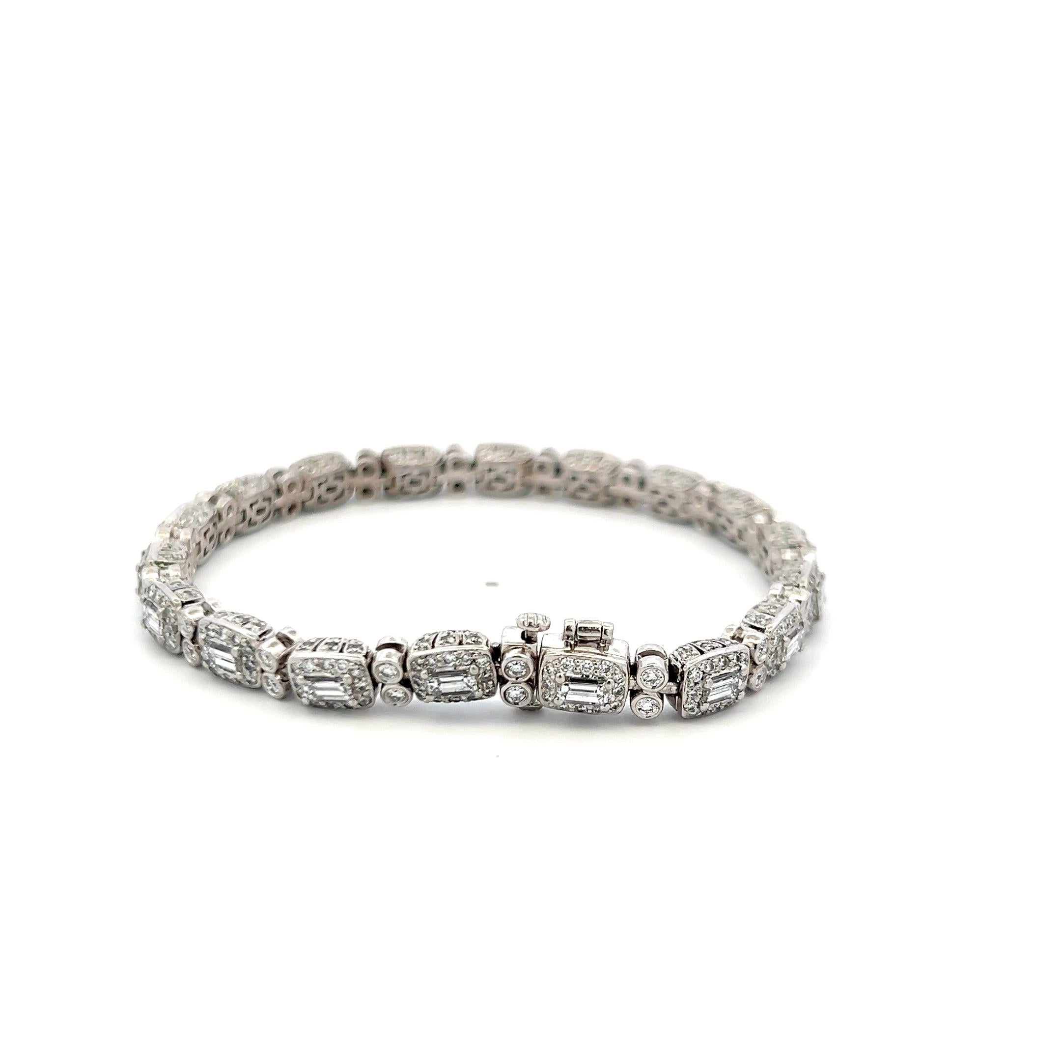 C. Krypell 6,03ct Smaragd & runder Brillant Diamant Platin Tennisarmband im Zustand „Gut“ im Angebot in New York, NY