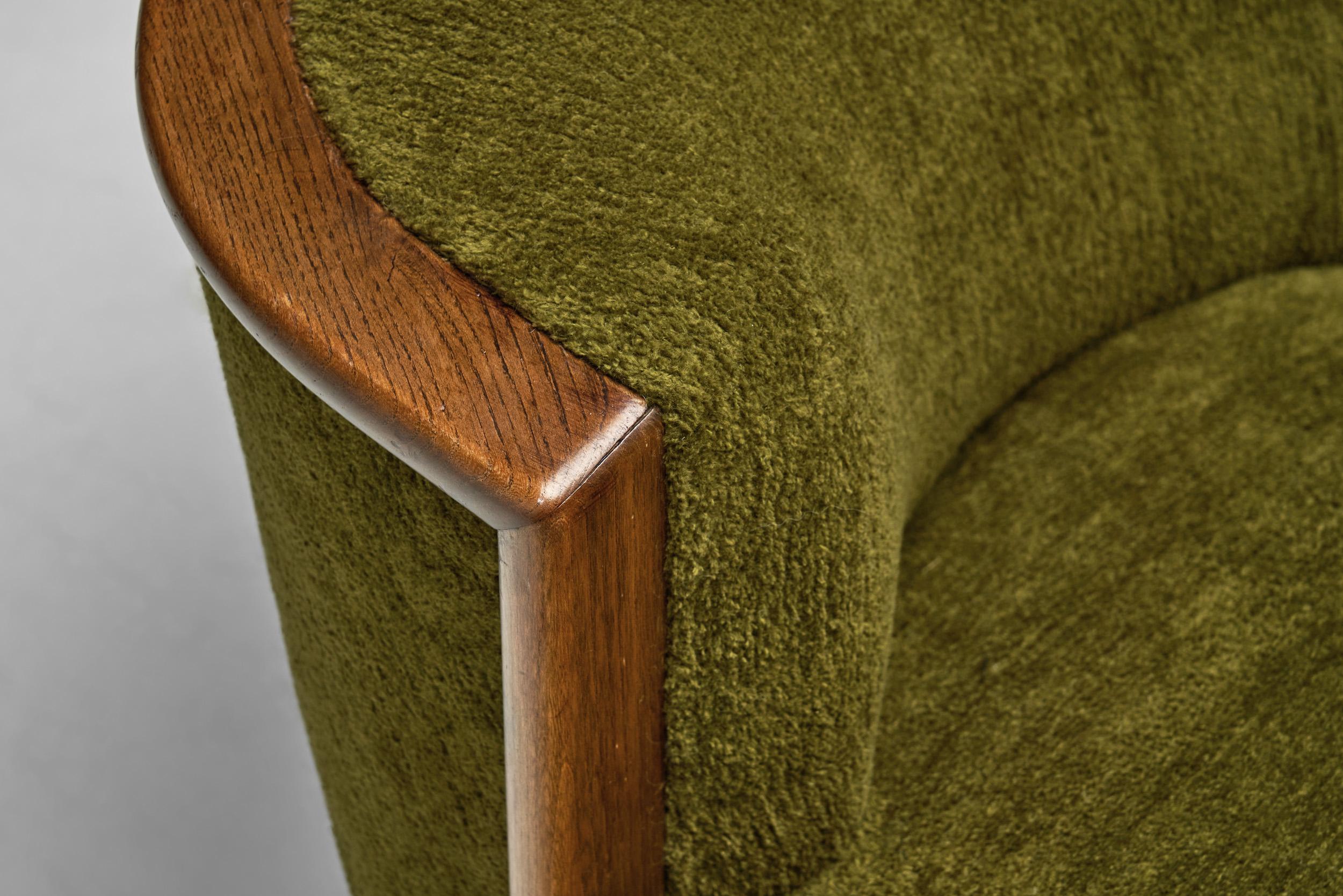 C. Lundbæk Three Seater Sofa With Oak Frame, Europe 1940s For Sale 4
