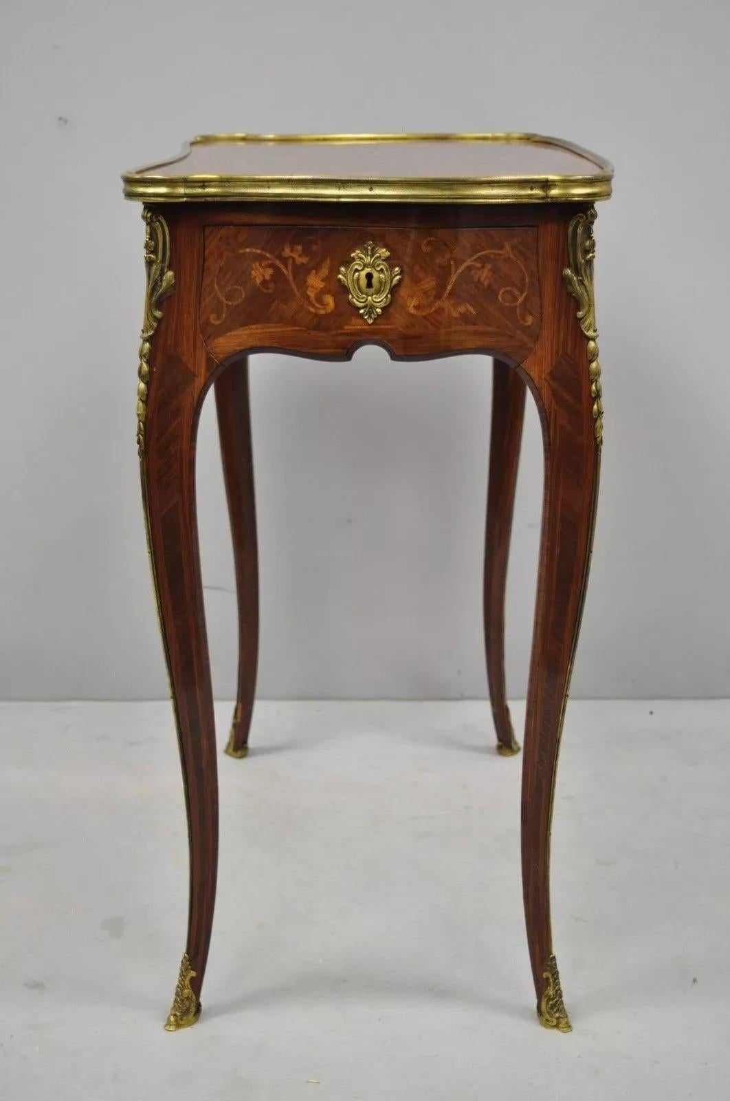 Table d'appoint française de style Louis XV à 2 tiroirs incrusté et en cuir, C. Mellier & Co, Londres en vente 5