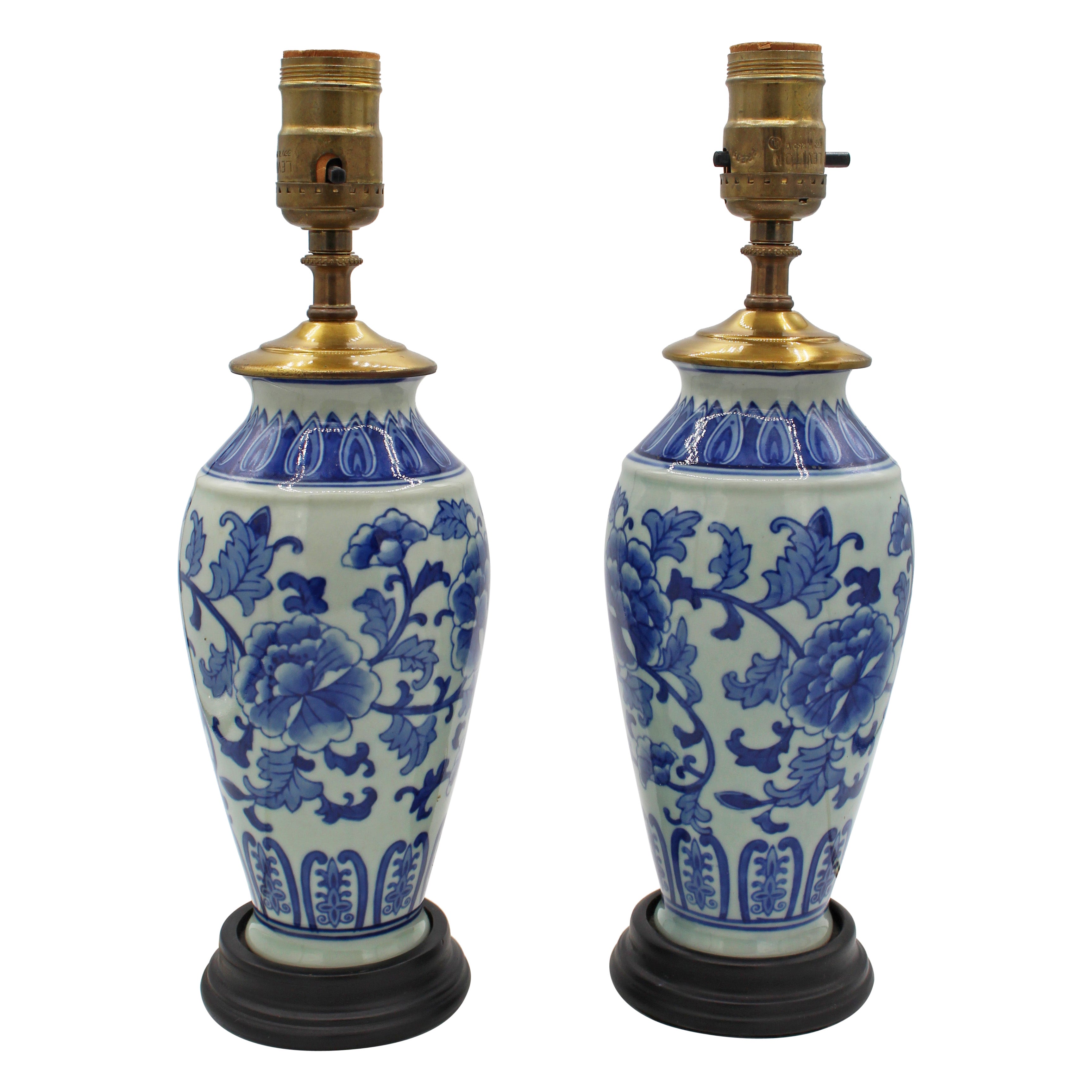 C. Mid-20th Century Pair of Chinese Export Porcelain Vases Mounted as Lamps For Sale