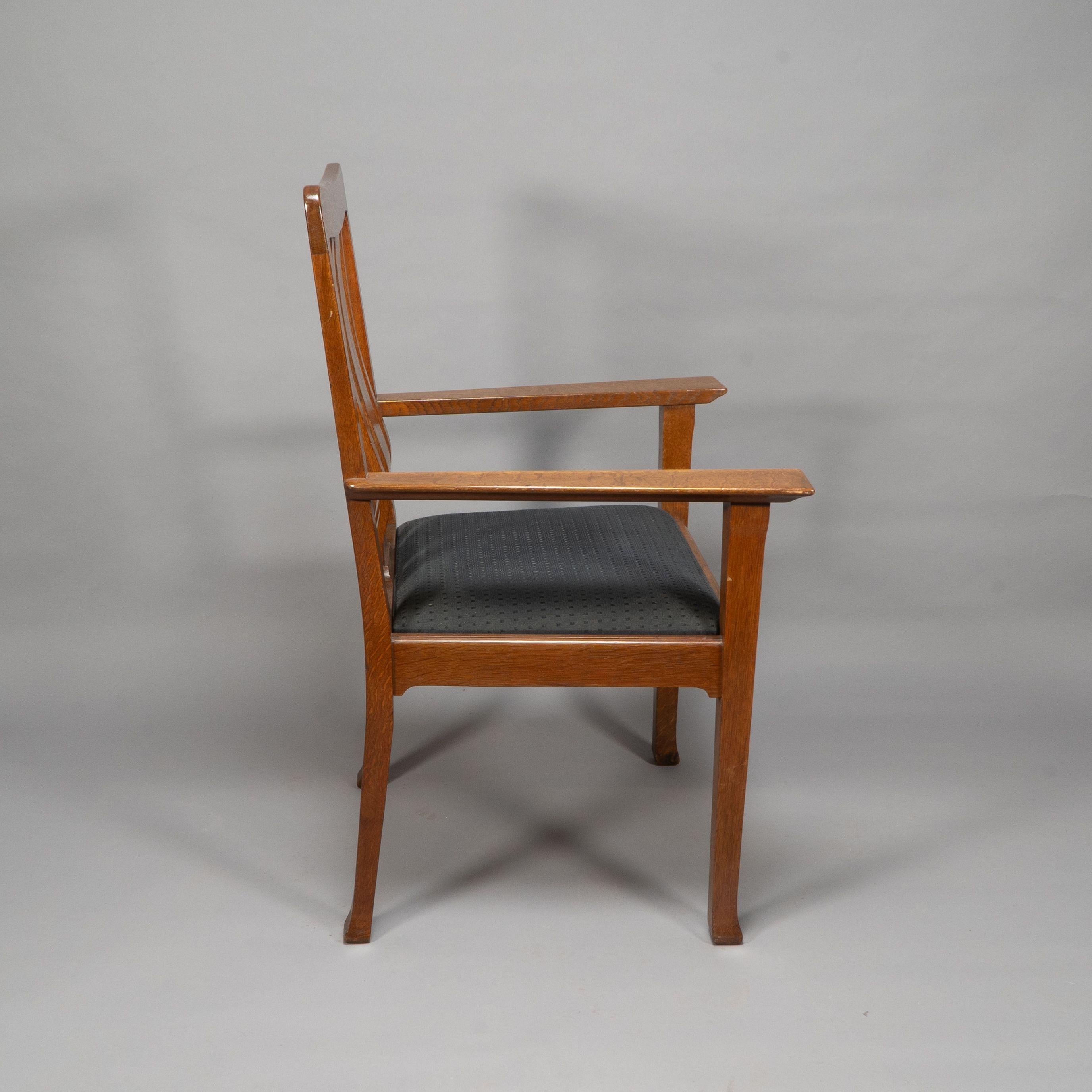 C. R. Ashbee para The Guild of Handicraft. Un raro sillón Arts and Crafts de roble en venta 1
