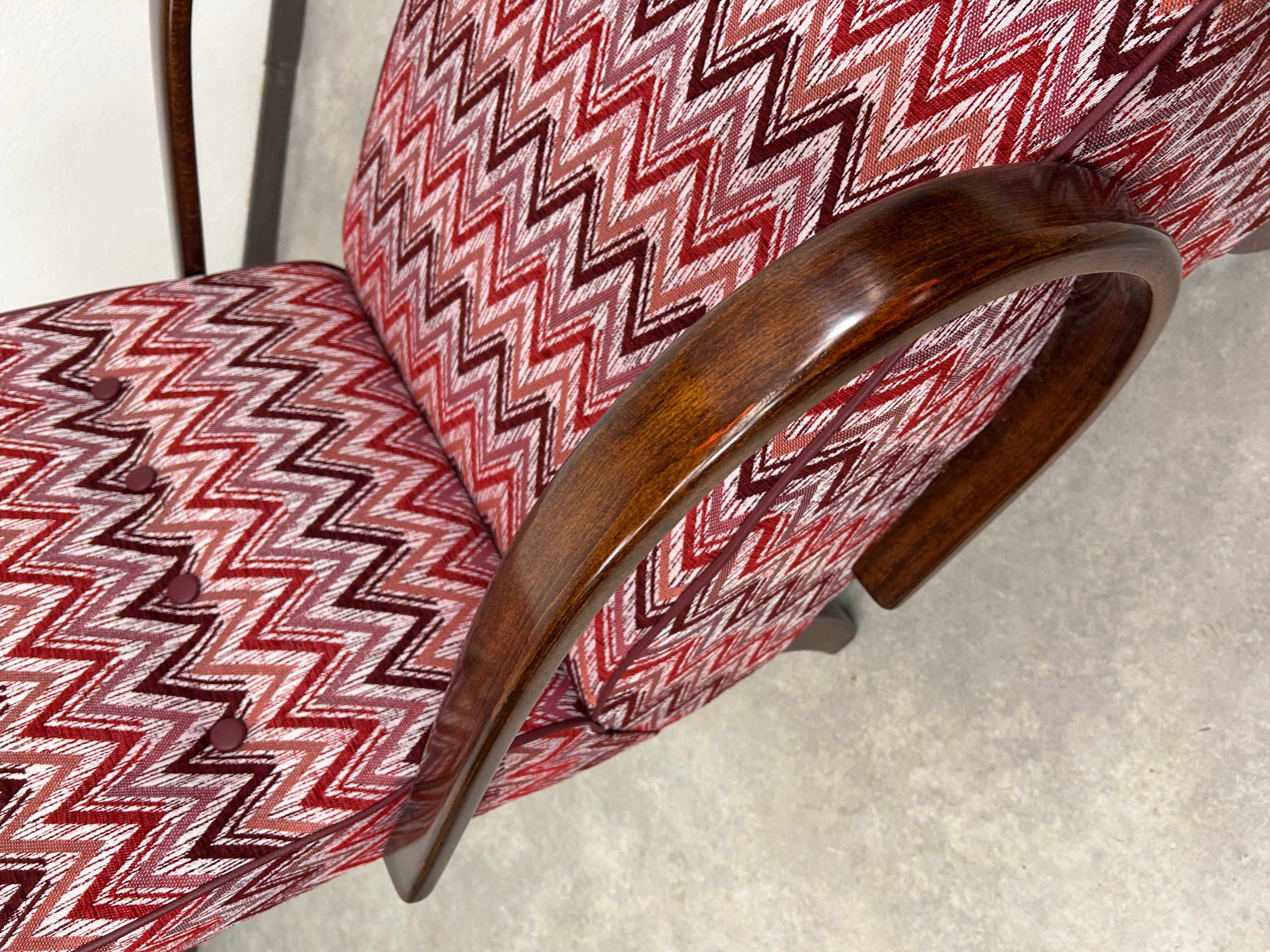 Tumbona en forma de C de J.Halabala Art Decó en venta