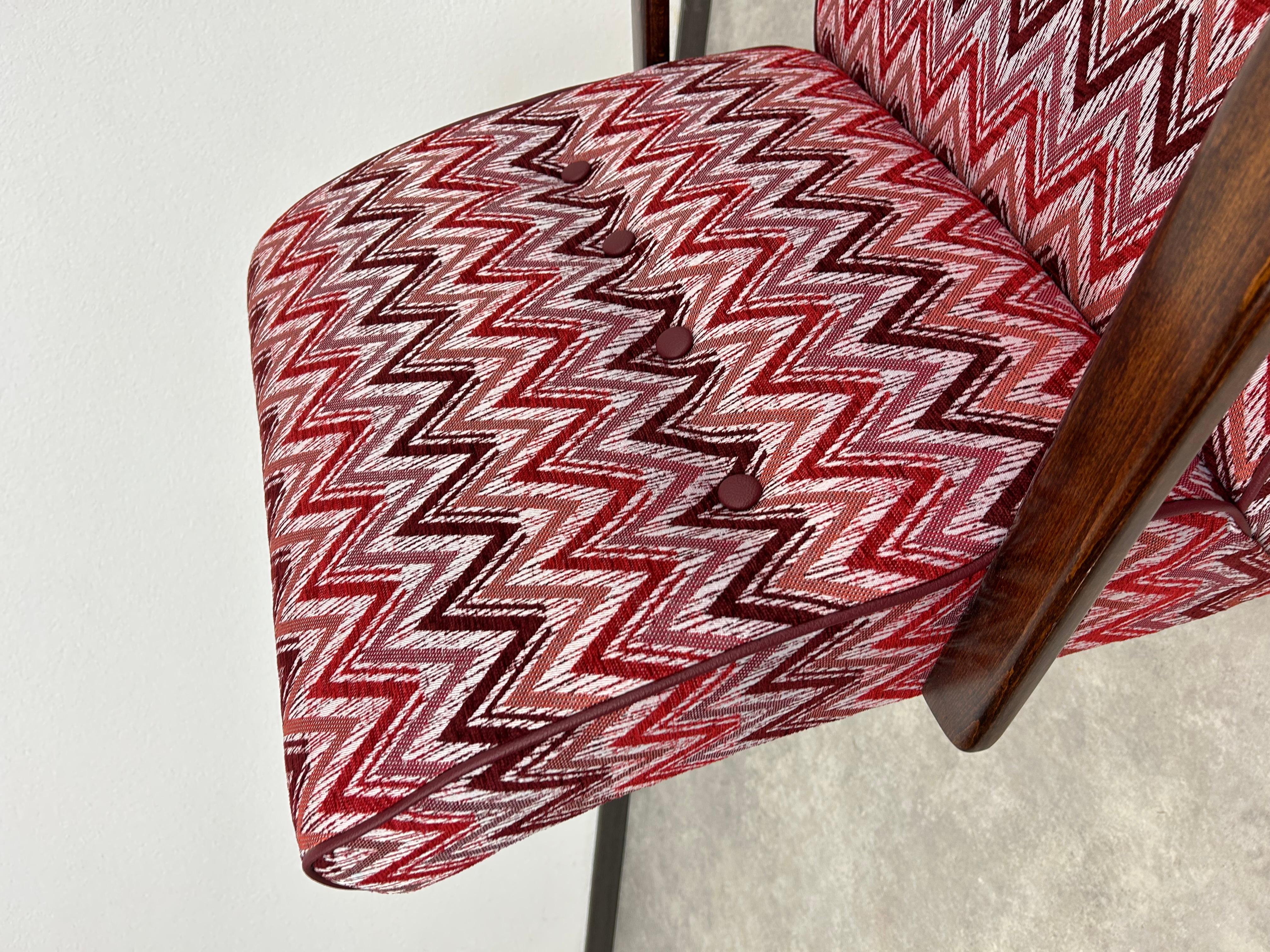 Tumbona en forma de C de J.Halabala Eslovaco en venta