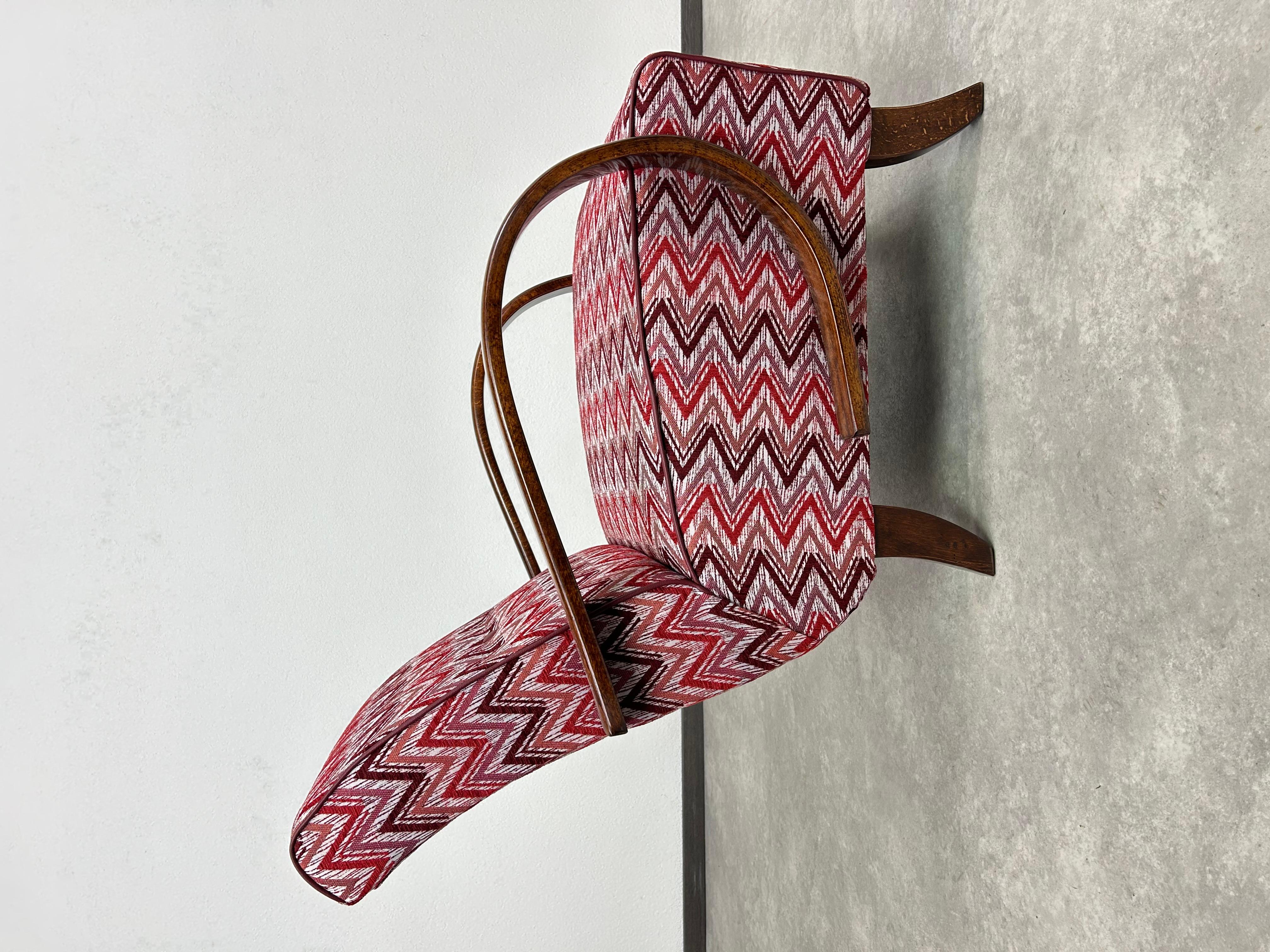 Tumbona en forma de C de J.Halabala mediados del siglo XX en venta