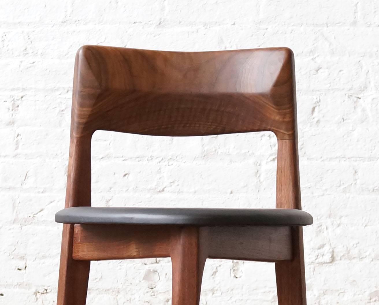 American C11 Three-Legged Dining Chair, Handcrafted in Solid Black Walnut and Leather For Sale