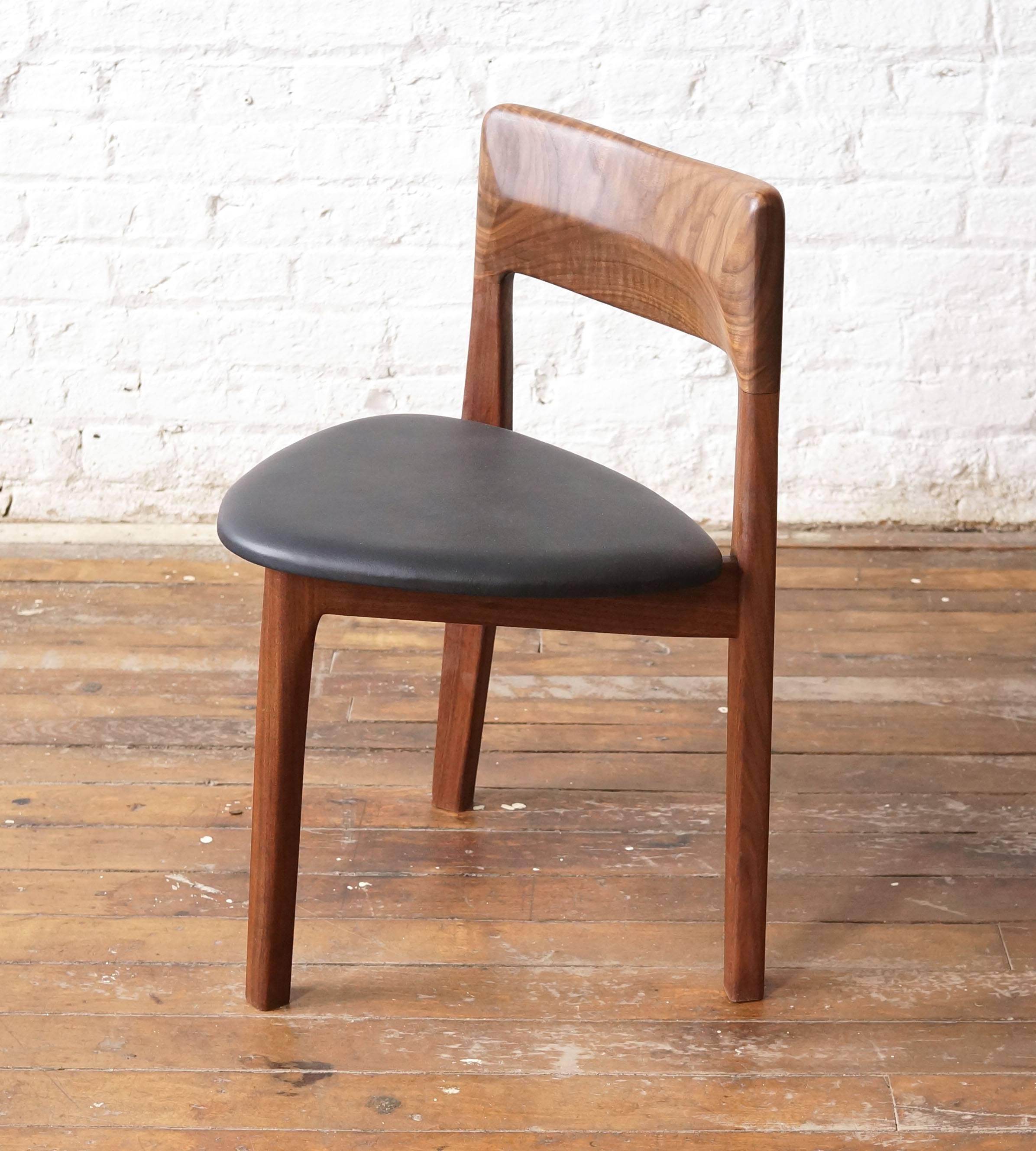 C11 Three-Legged Dining Chair, Handcrafted in Solid Black Walnut and Leather In New Condition For Sale In Chicago, IL