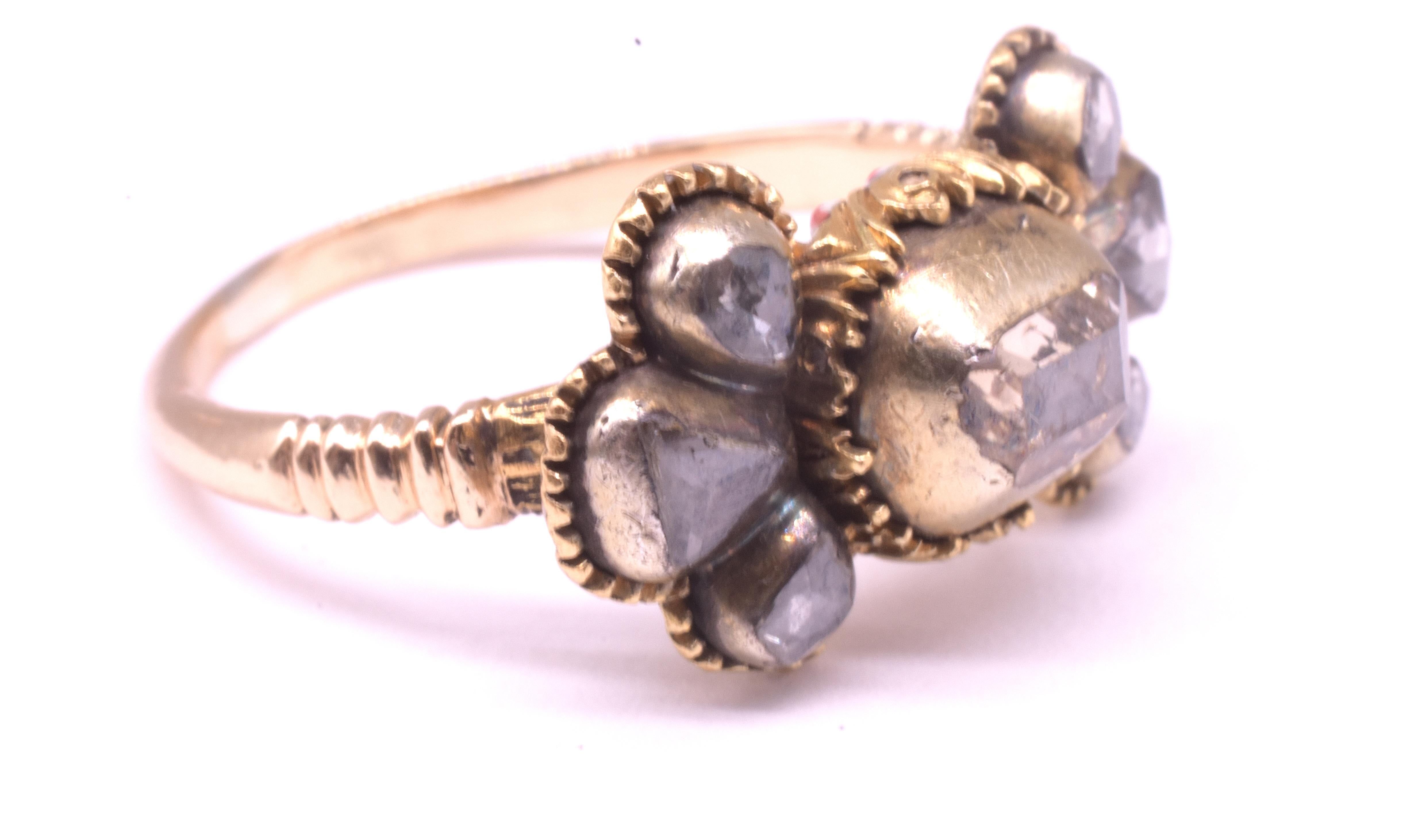 da uomo o donna C1690 Anello a forma di arco iberico in 18 carati con diamanti taglio tavolo in vendita