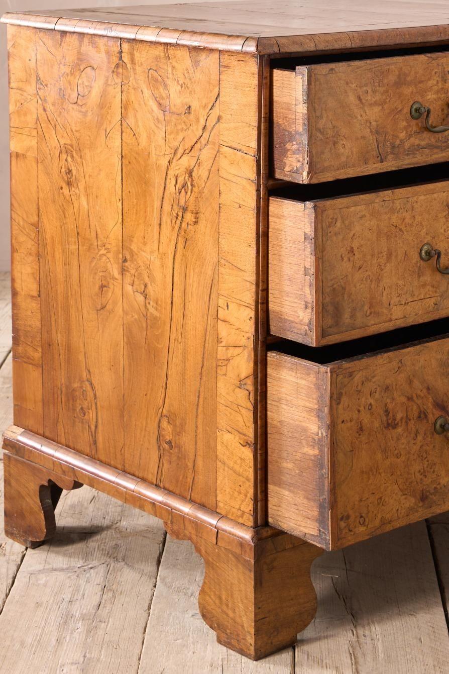 c.1720 English Georgian burr walnut chest of drawers 7