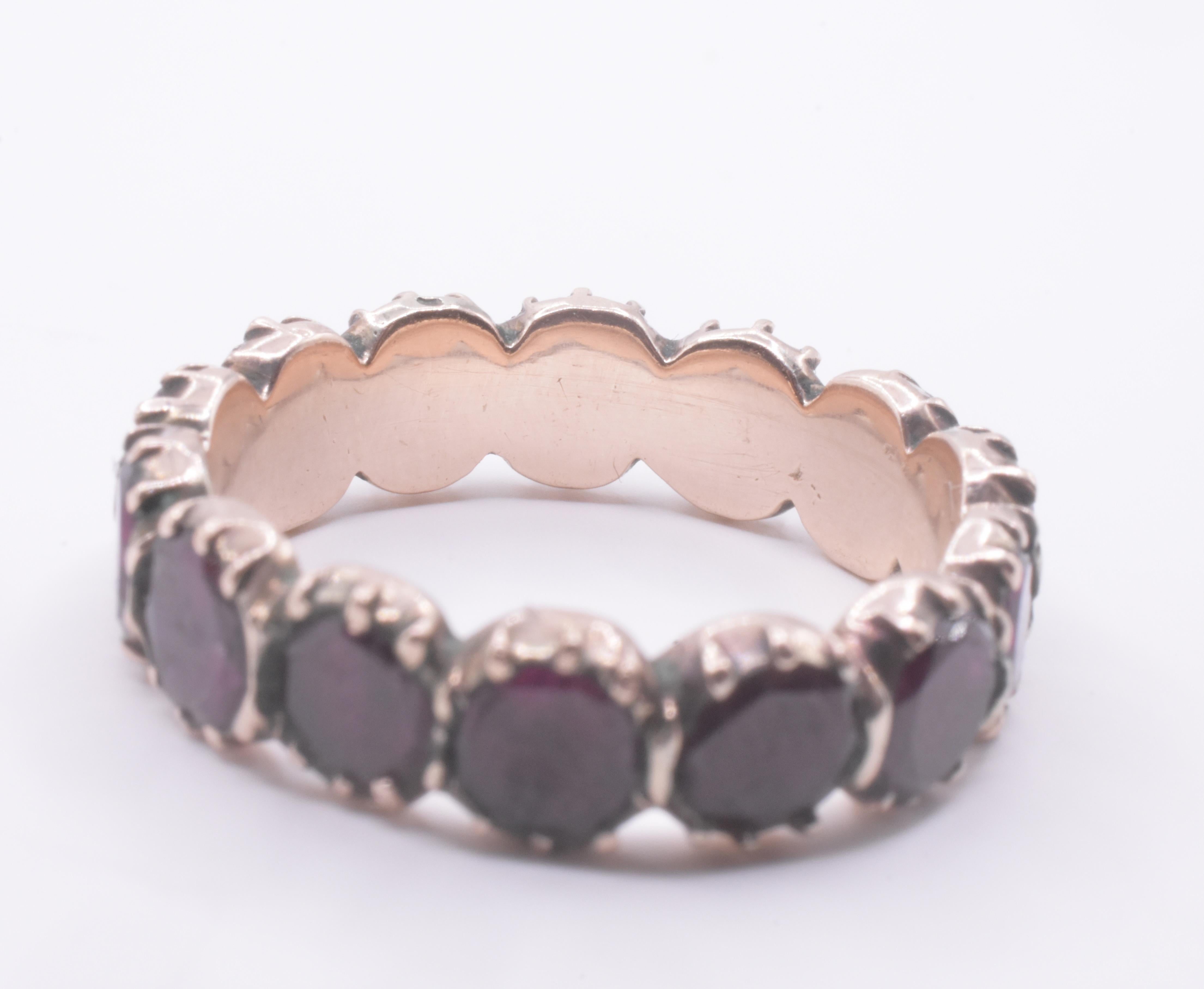 C1780 Fascia di eternità in granato almandino georgiano in vendita 1