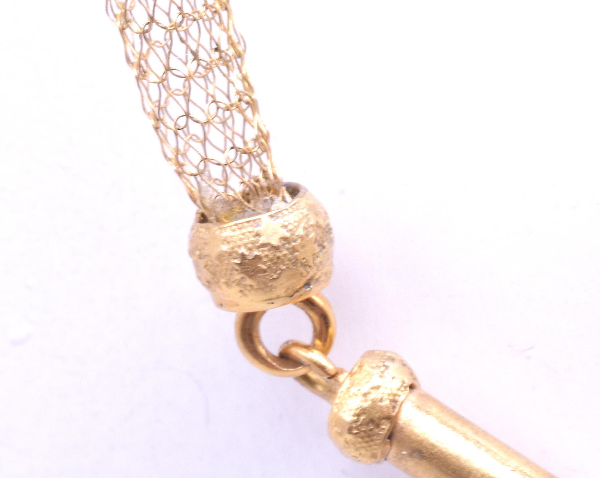 18 Karat Georgian Meshwork Tubular Chain Necklace with Barrel Clasp, circa 1790 For Sale 4