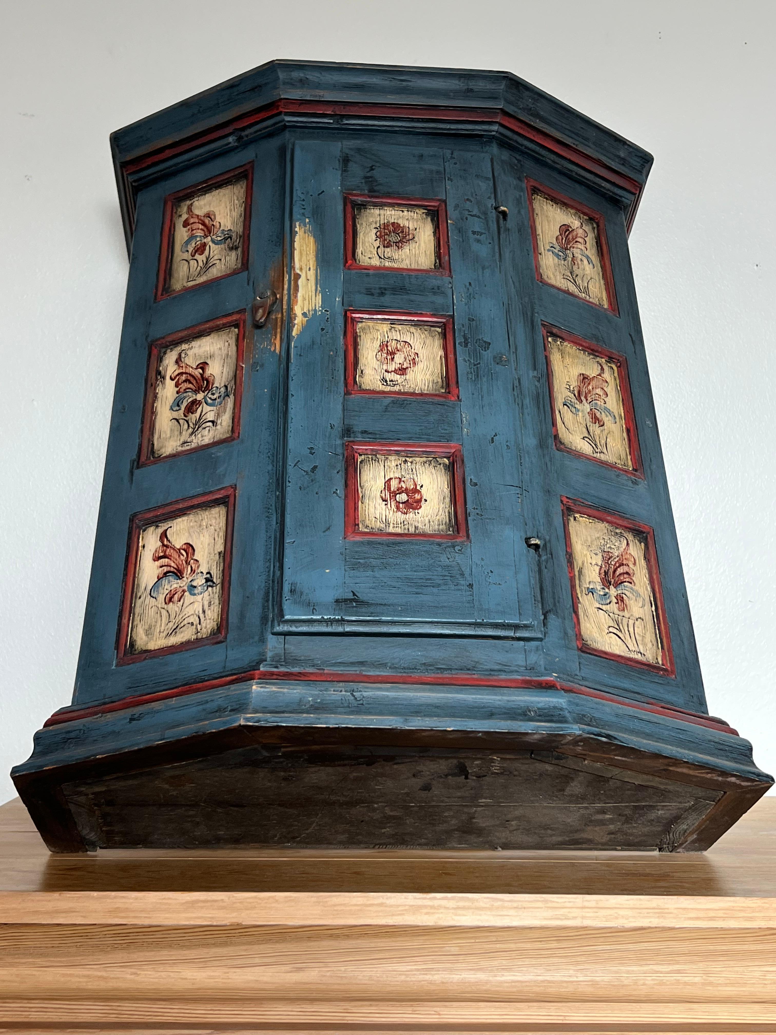 c.18/1900s RUSTIC hanging cabinet with Rosemaling, Baroque style, Norway For Sale 8
