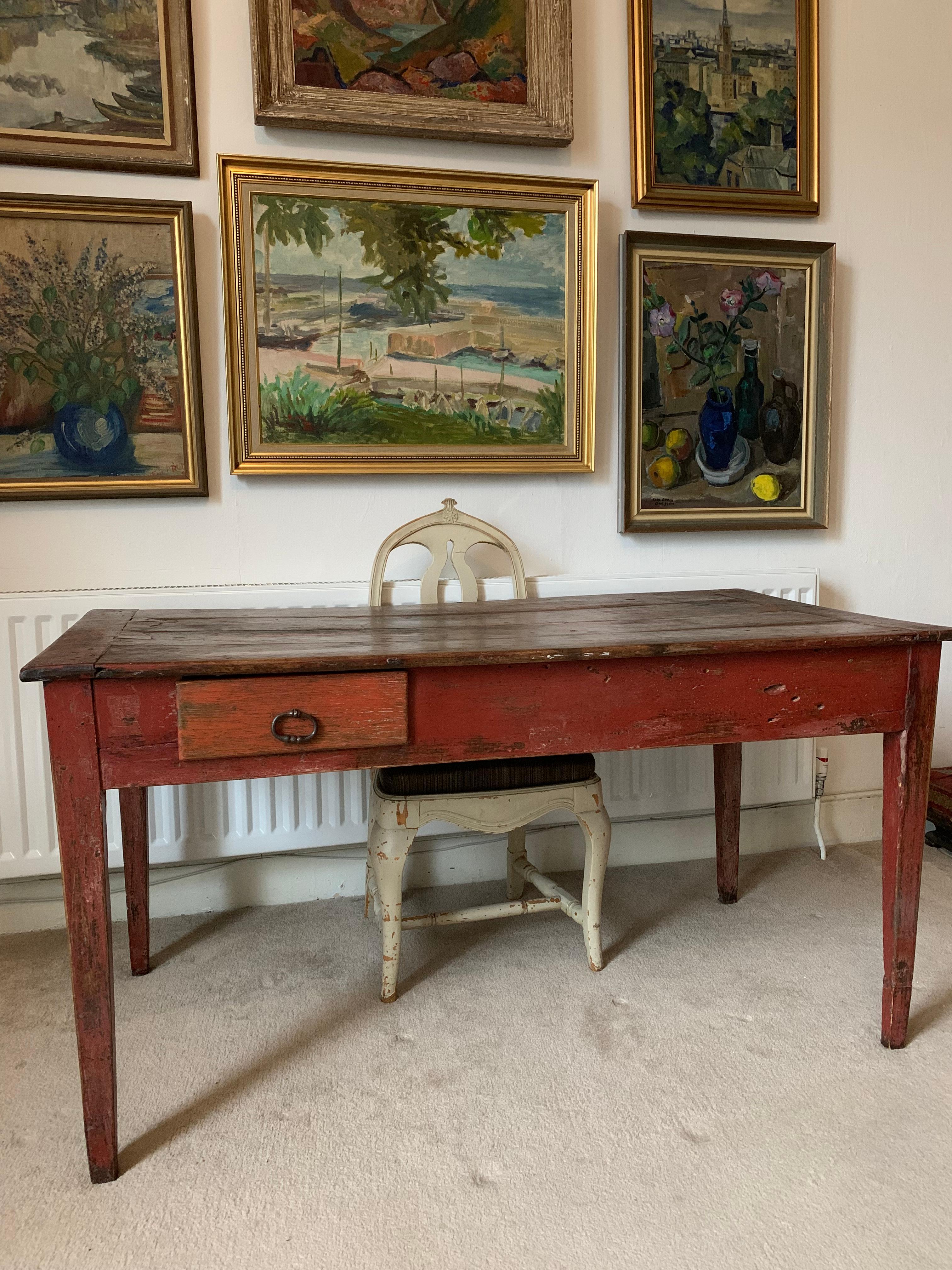 C1800s French original paint farm house table In Good Condition For Sale In London, GB