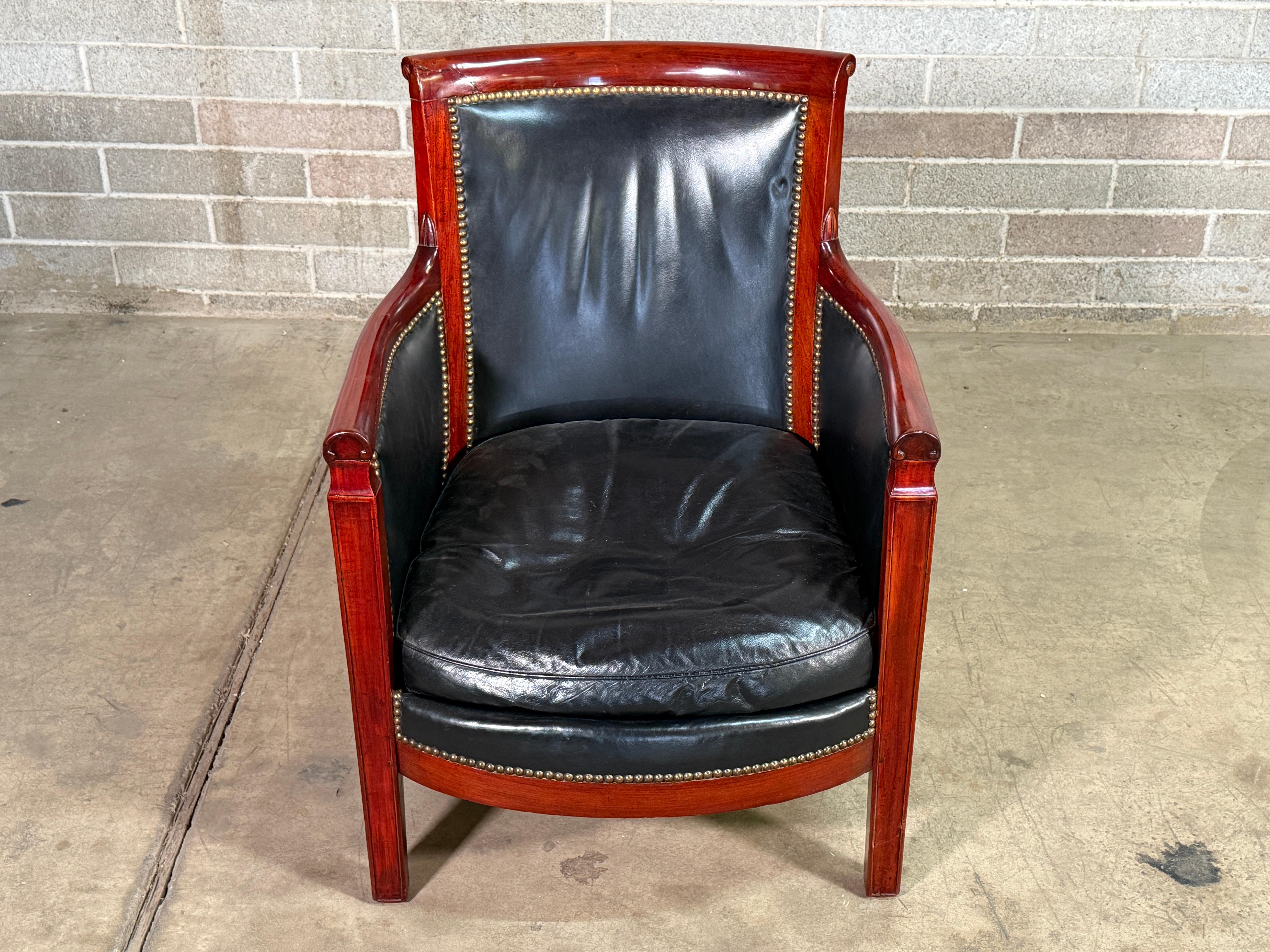 French Empire Mahogany Bergere With Blade Leather Upholstery For Sale 1