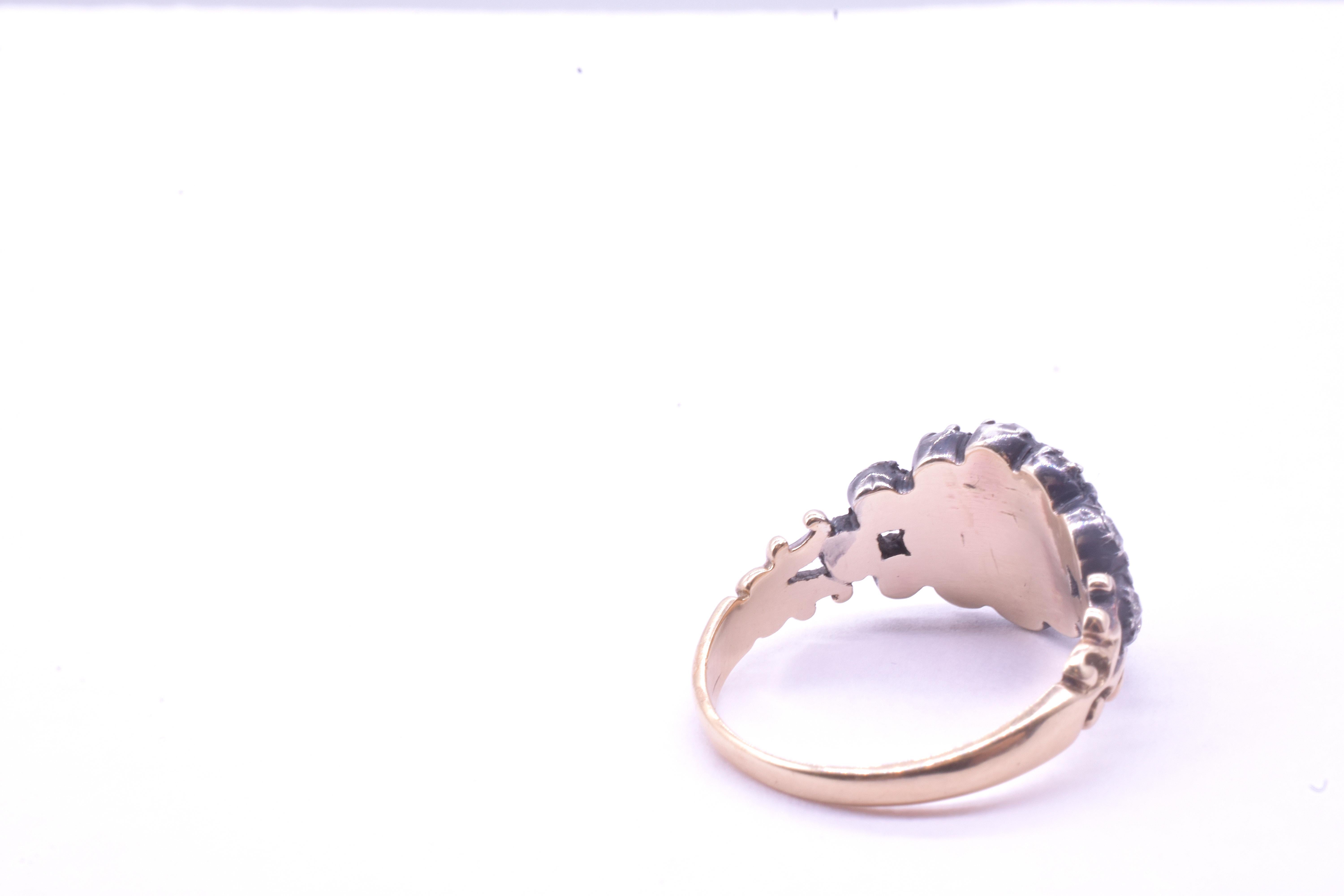 C1820 18K Diamant Cluster Ring mit einem Rubin Zentrum im Angebot 3