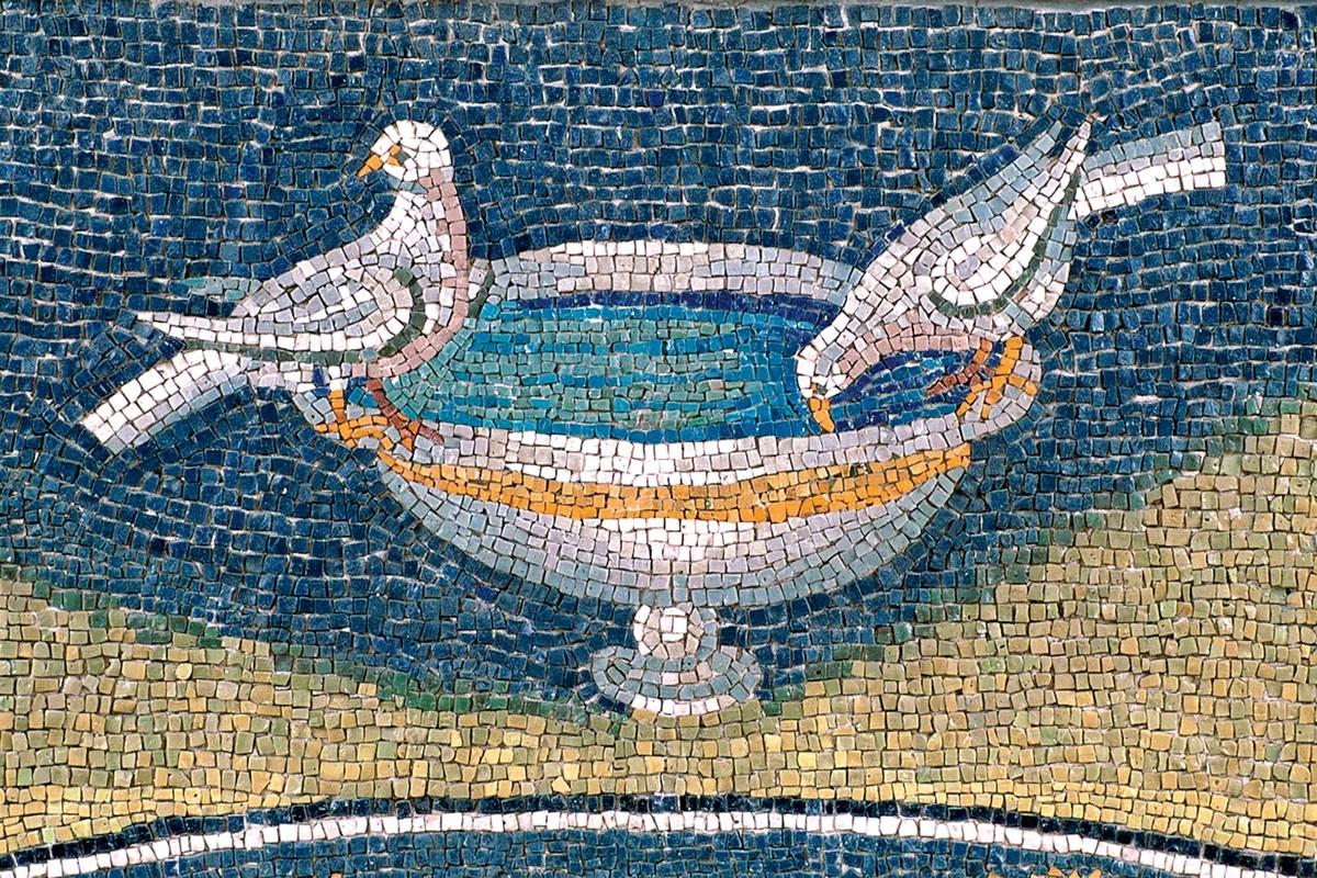 Feiner Citrinring aus dem Jahr 1820 mit Intaglio aus Tauben in Ravenna und Repousse aus Rosen im Angebot 10