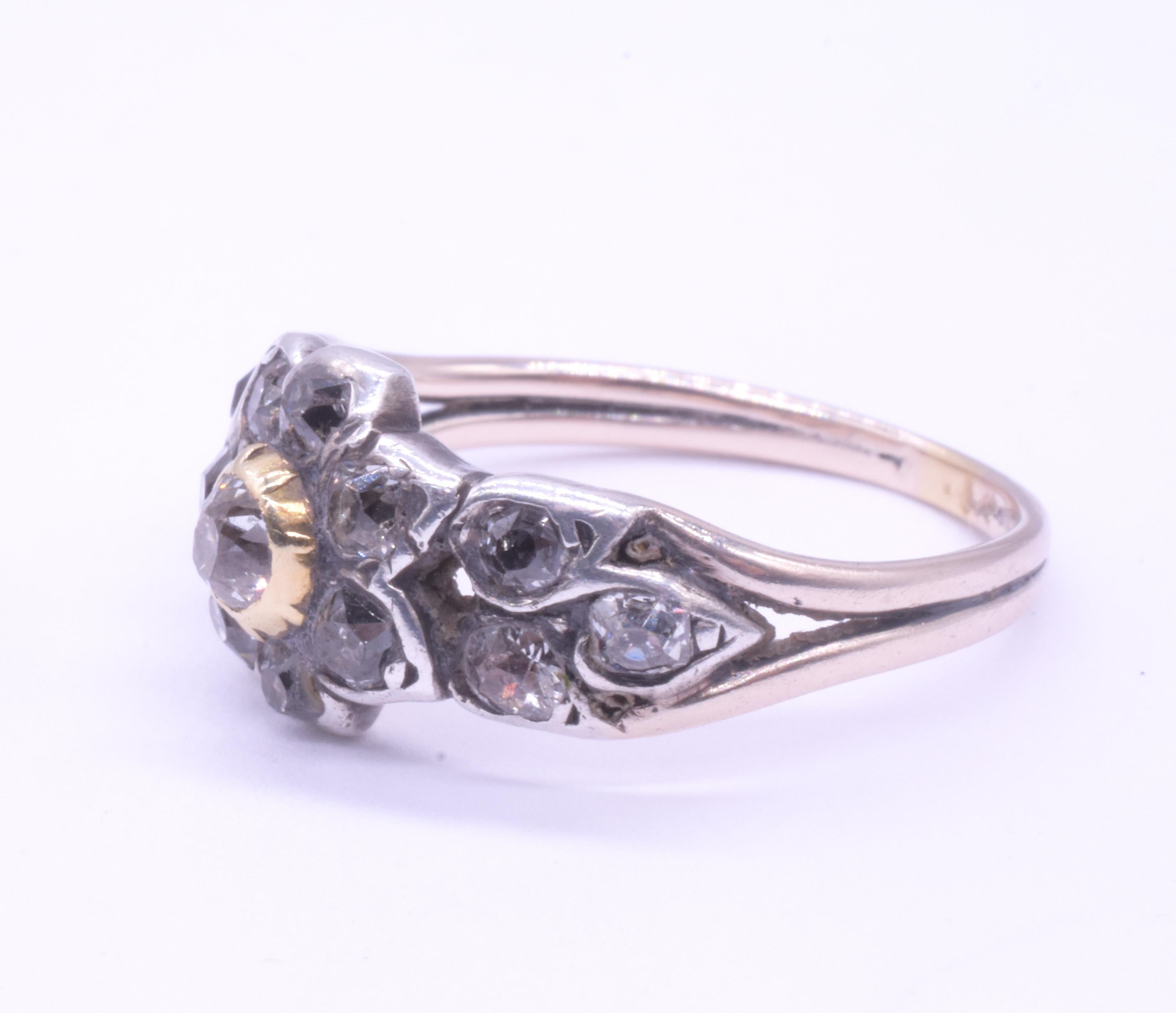 da uomo o donna Anello a grappolo con diamante georgiano del 1820, con baldacchino d'oro a forma di graffetta in vendita