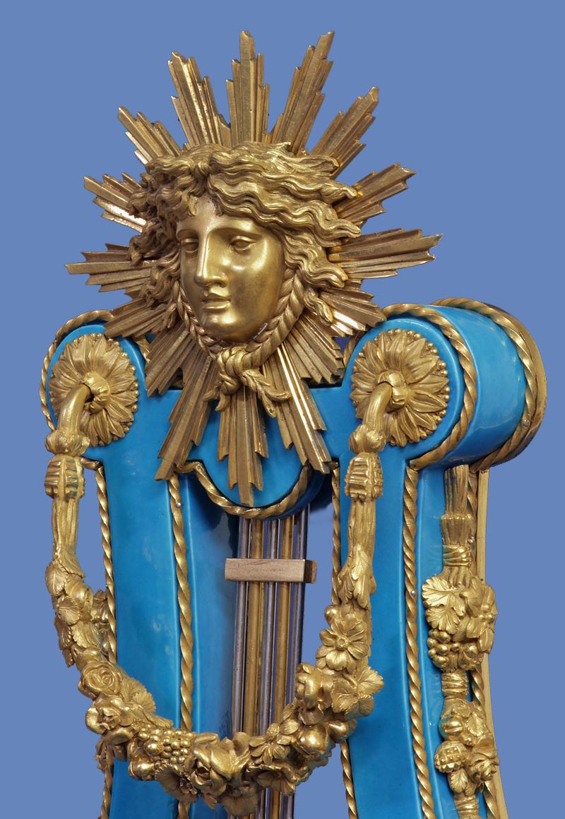 French c.1820 Very Rare Ormolu and ‘bleu turquoise’ Porcelain Lyre Clock For Sale