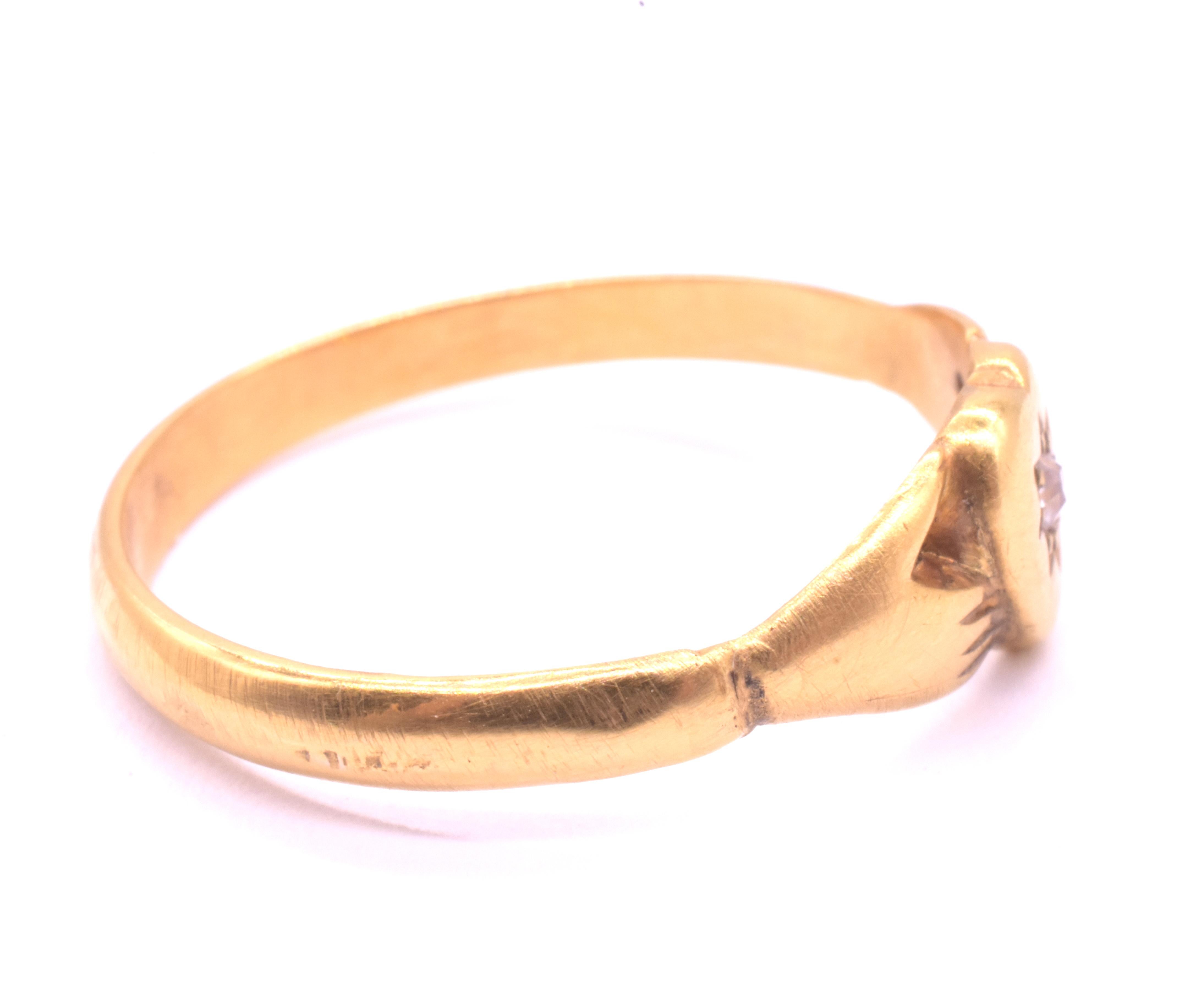 Anello Fede Mani che stringono il cuore con stella in smalto intagliato C1850 in vendita 3