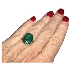 Bague de signalisation en agate représentant un guerrier casqué, probablement Menelaus, datant de 1860
