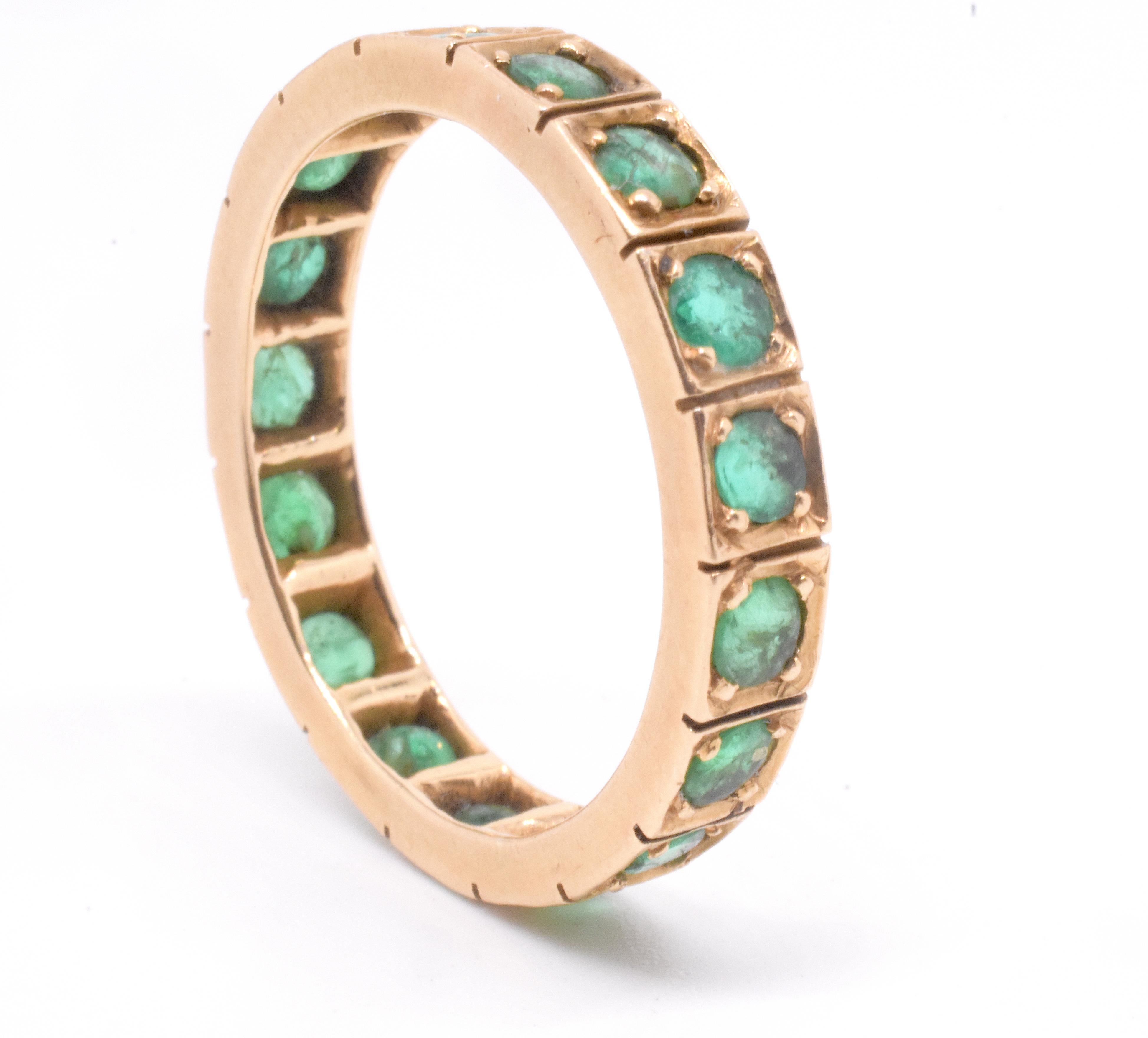 C1860 Columbian Emerald Antique Eternity Band en vente 1