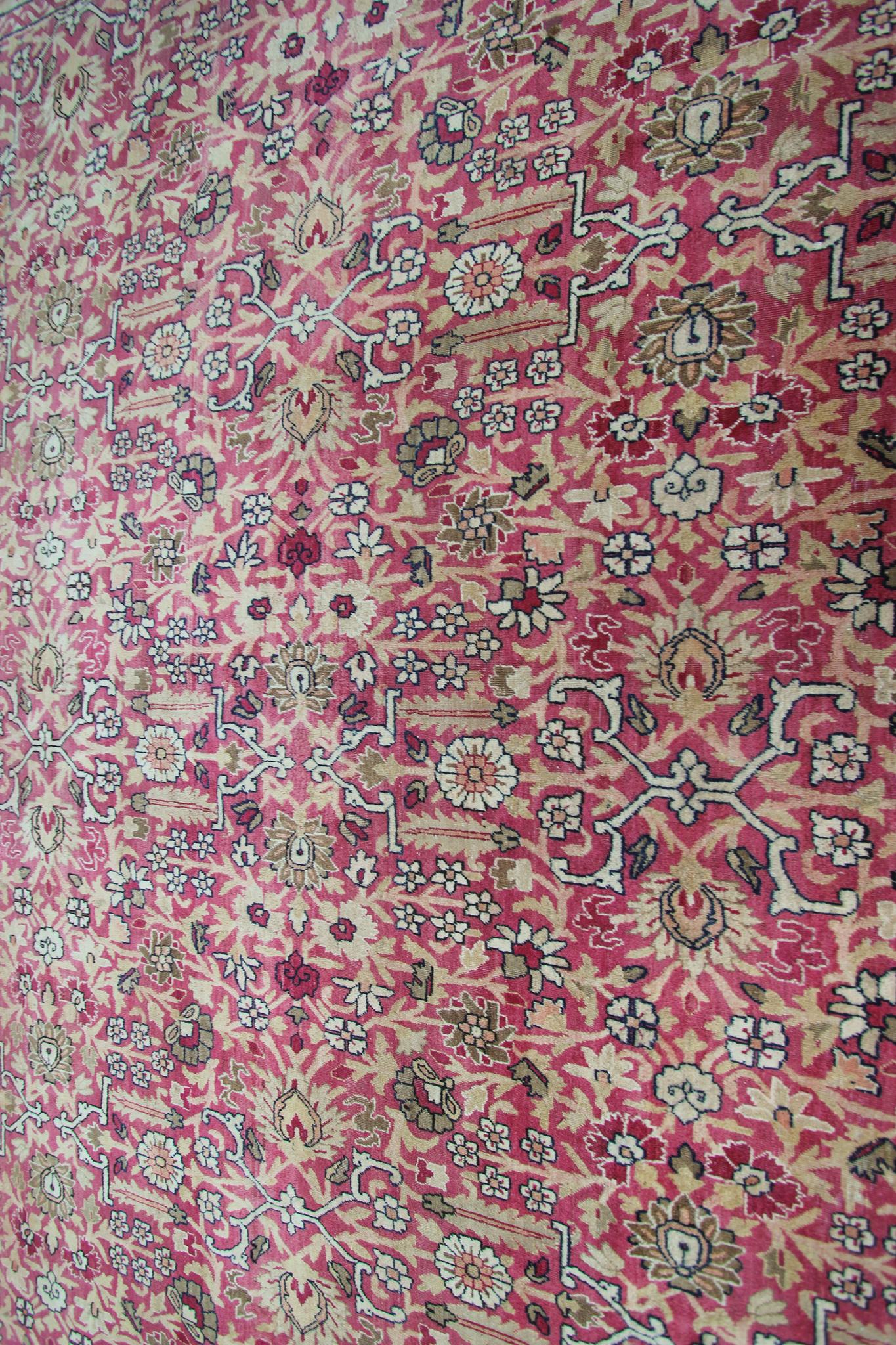 c1870 Pink Antique Lavar Kermanshah Fine Geometric Rug 11x17ft 138cm x 519cm In Good Condition For Sale In New York, NY
