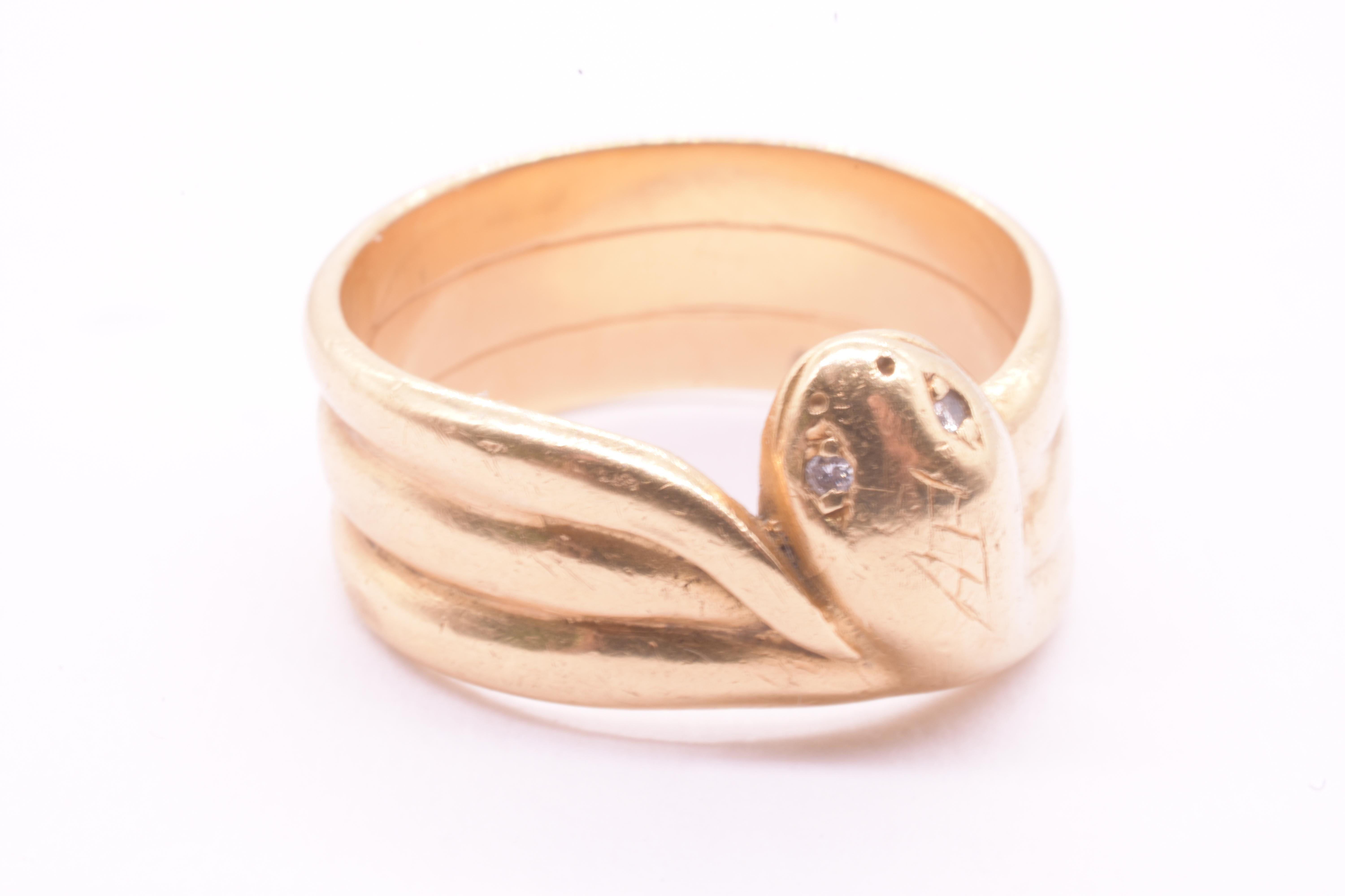 C.1880 18K Triple Coiled Snake Ring with Diamond Eyes In Excellent Condition For Sale In Baltimore, MD