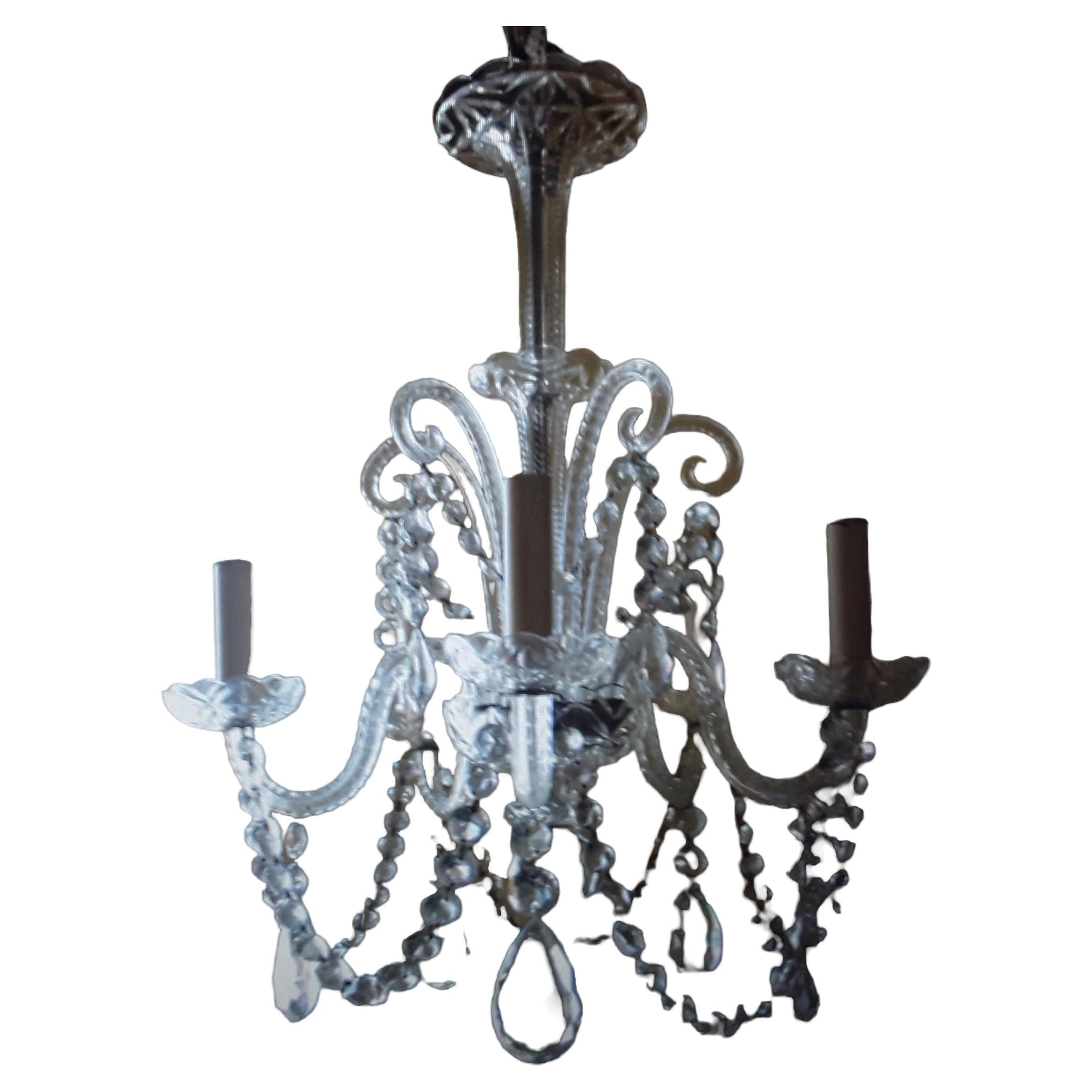 c1890-1900 Antique Anglo-Irish Traditional Cut Leaded Crystal Chandelier For Sale