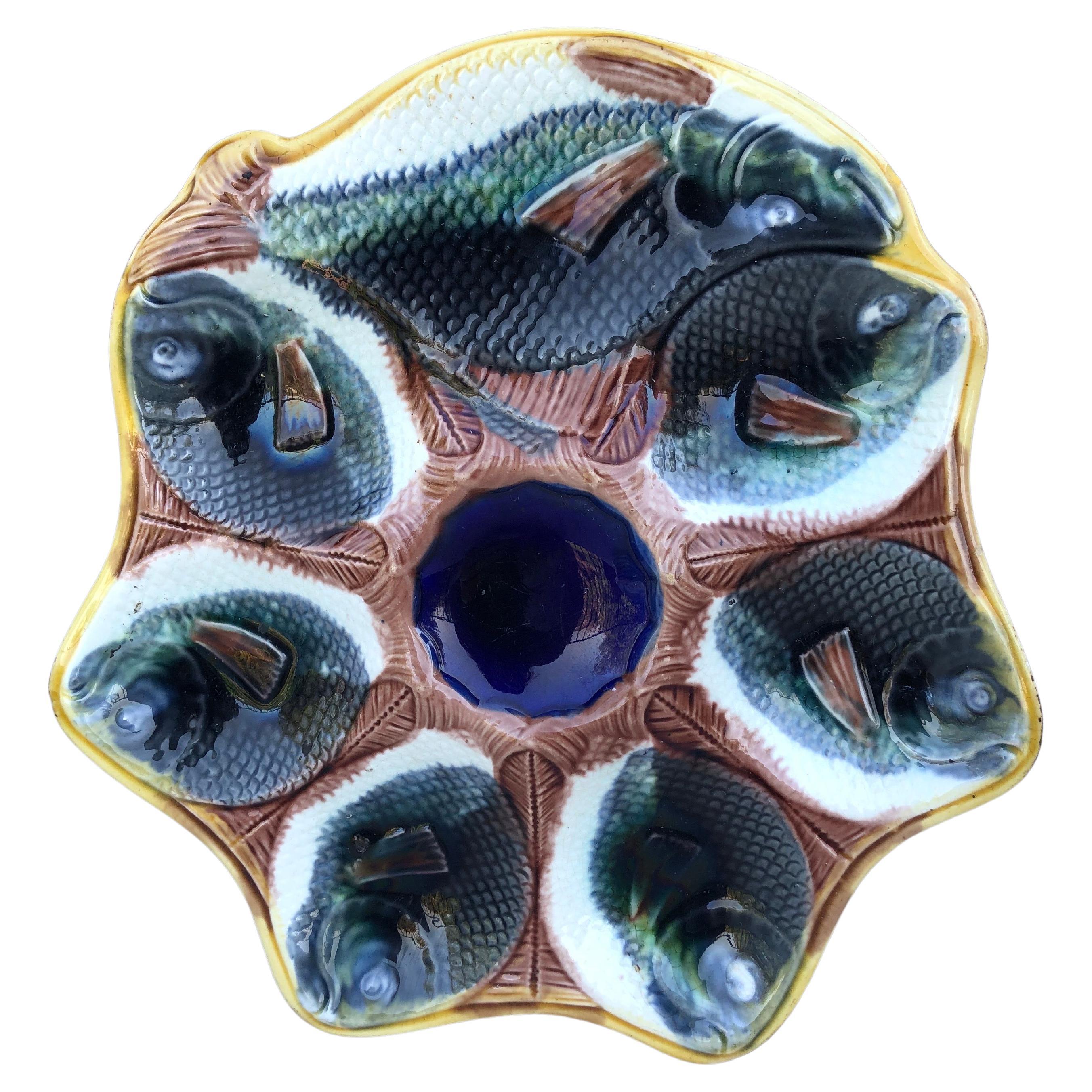 C.1890 English Majolica Fish Heads Oyster plate.