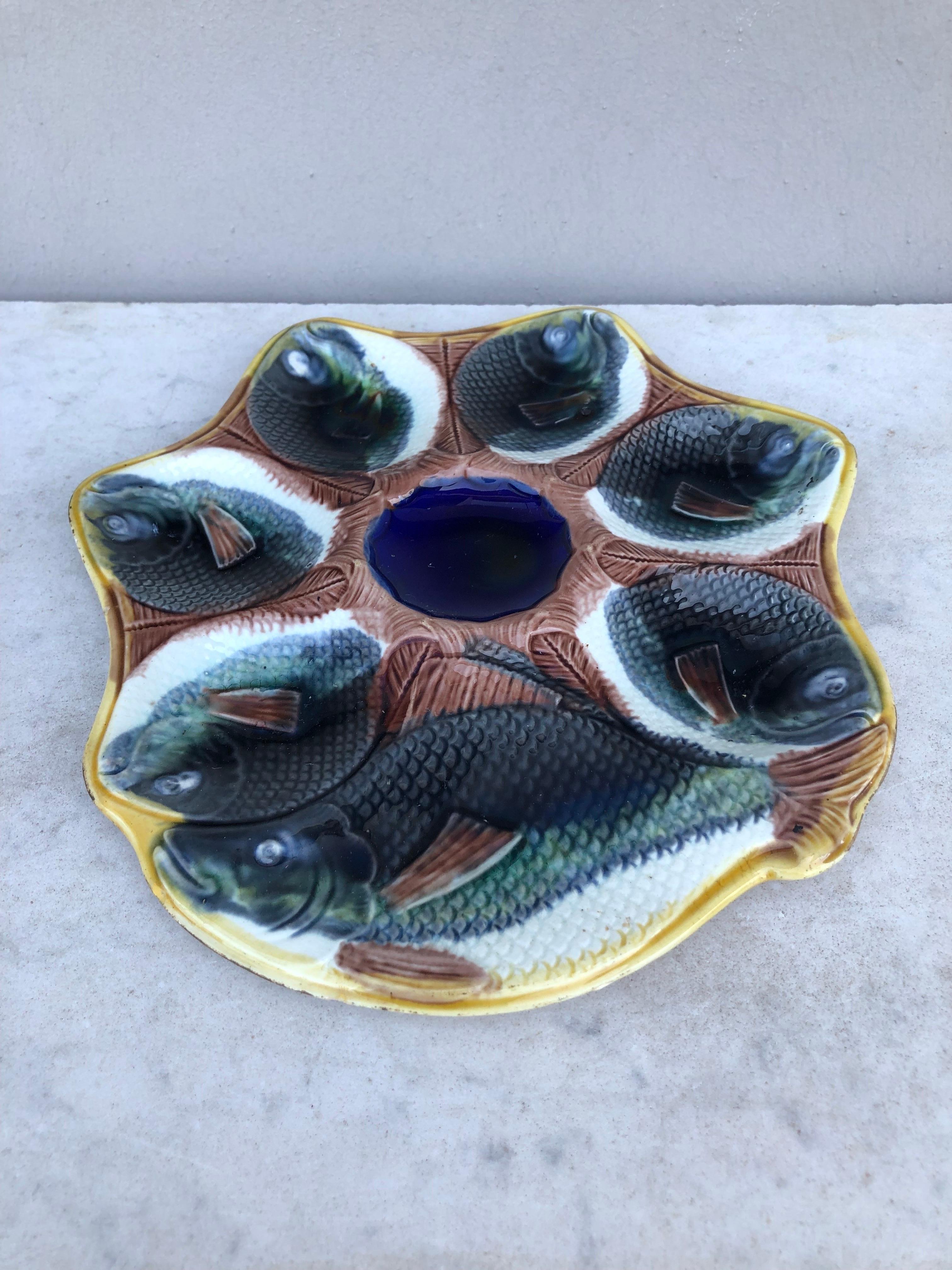 Victorian C.1890 English Majolica Fish Heads Oyster Plate