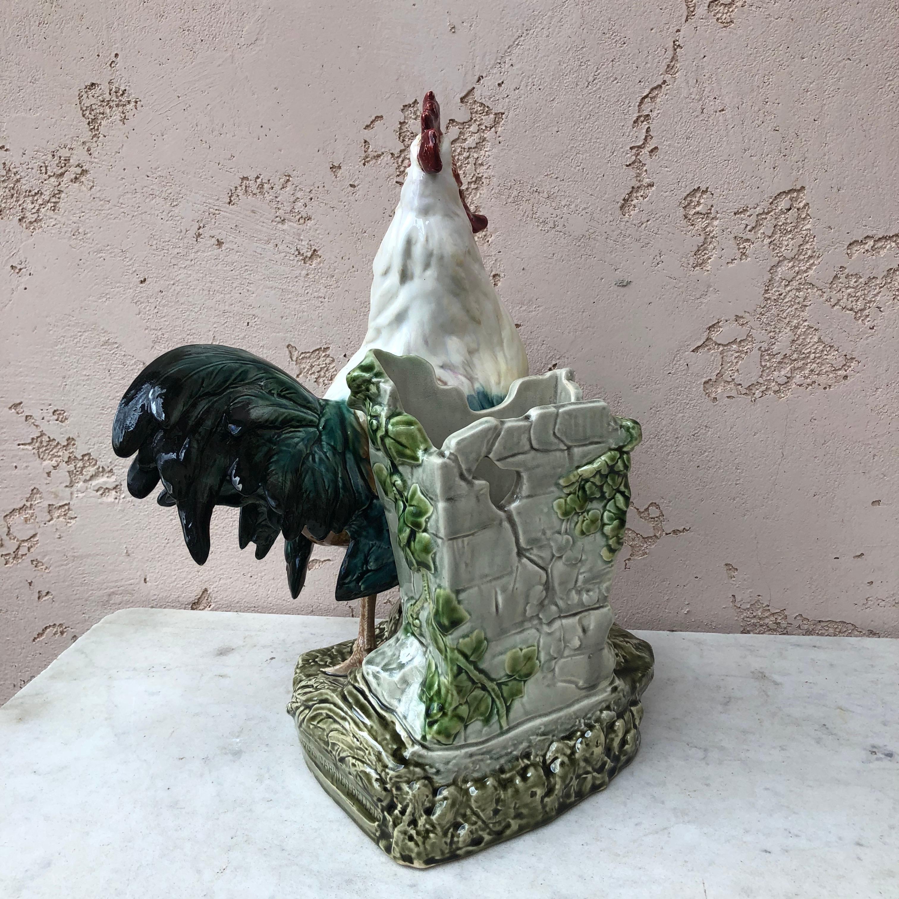 C.1890 Majolica Rooster Vase Choisy Le Roi by Carrier Belleuse In Good Condition For Sale In Austin, TX