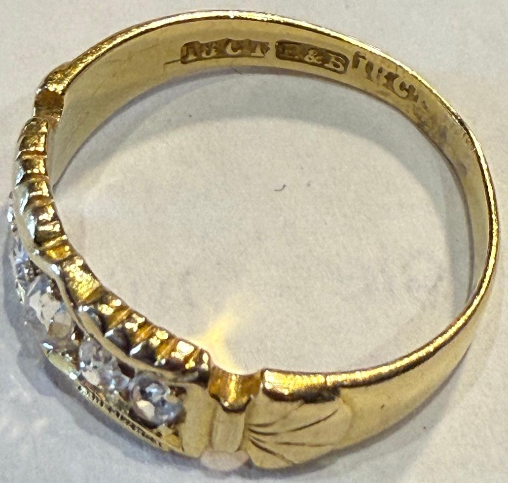 C1890 Viktorianischer 18K 5 Diamanten Ring markiert E&B im Angebot 3