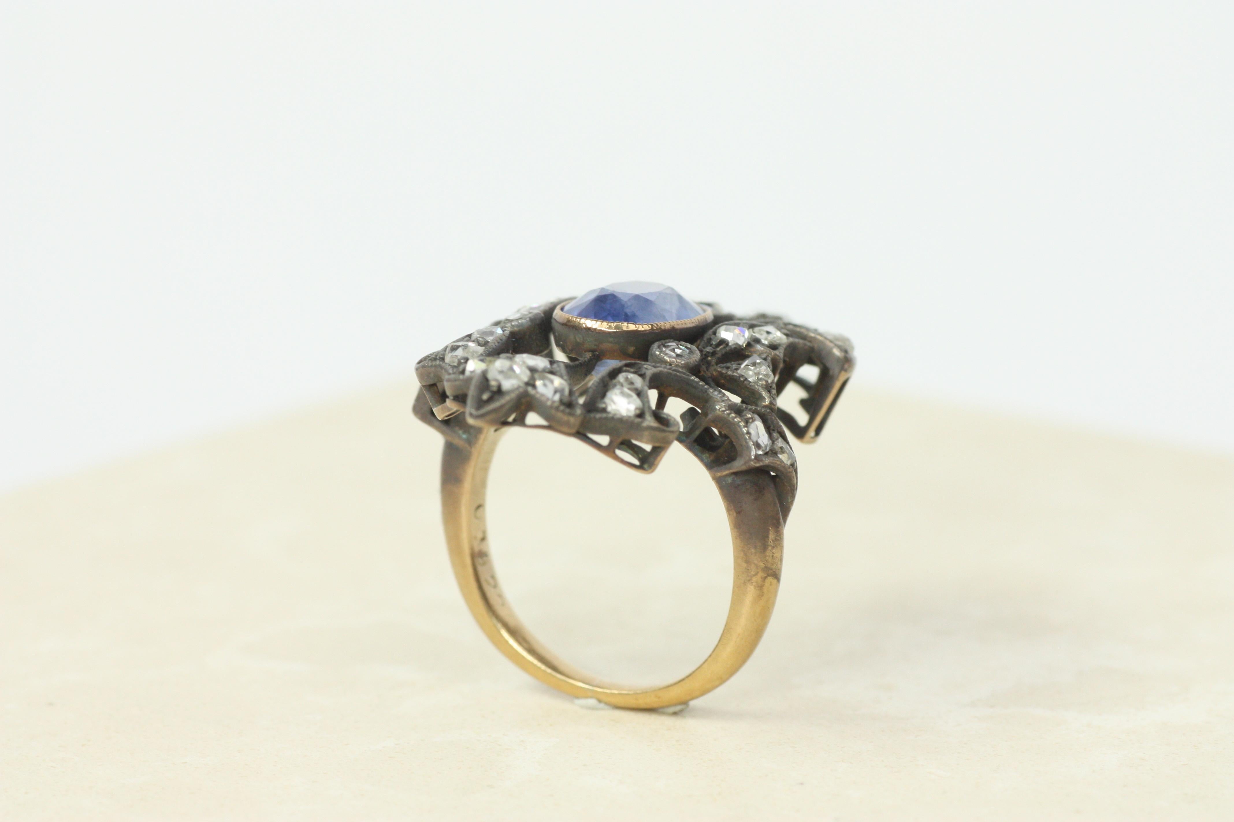 Antiker Ring aus Silber und 14K aus der viktorianischen Ära mit natürlichem blauem Saphir und Diamant, um 1890 Damen im Angebot