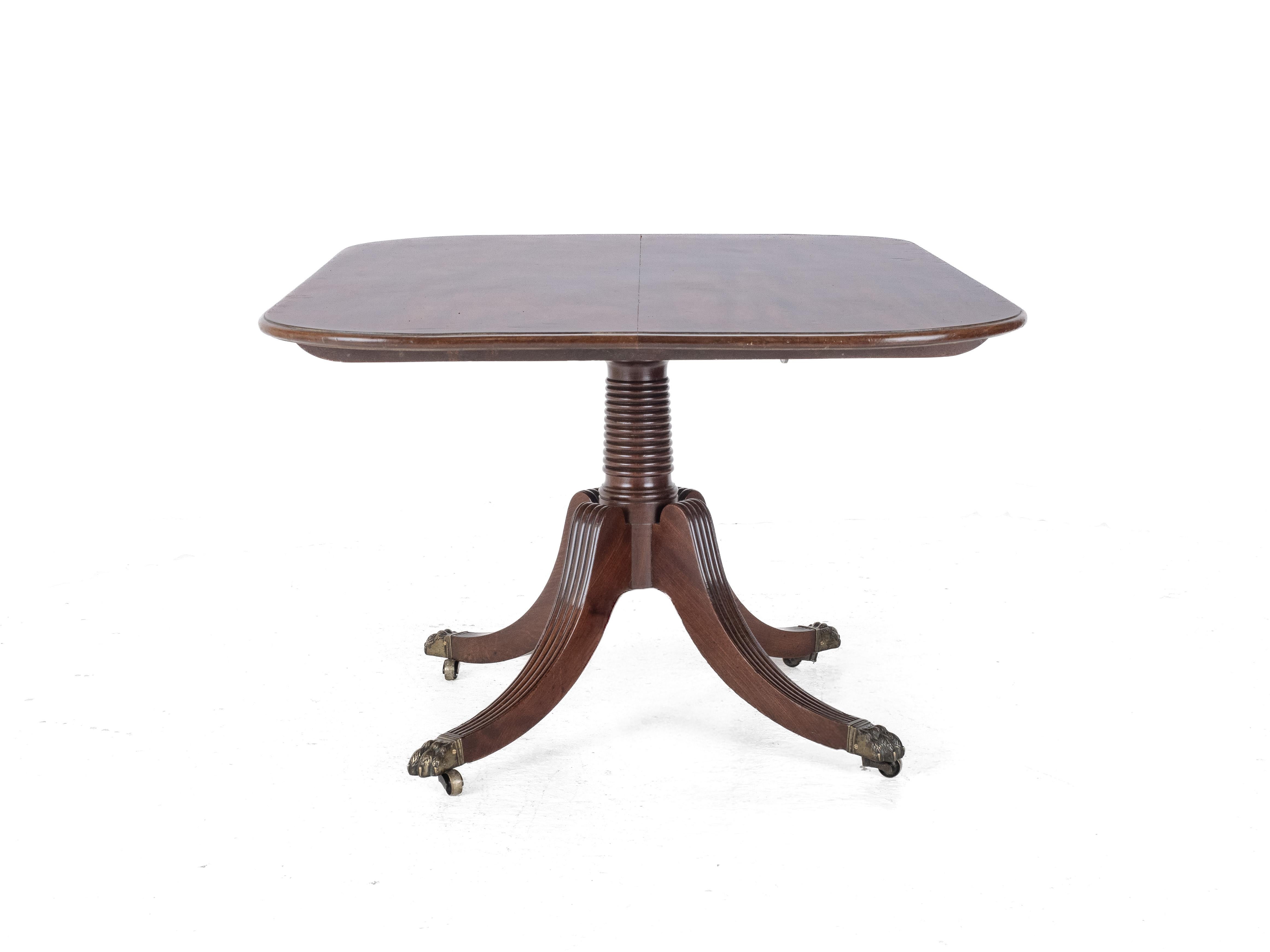 C.18th Georgian Mahogany Oblong Dining Table (Tilt-Top Breakfast Chippendale) For Sale 5