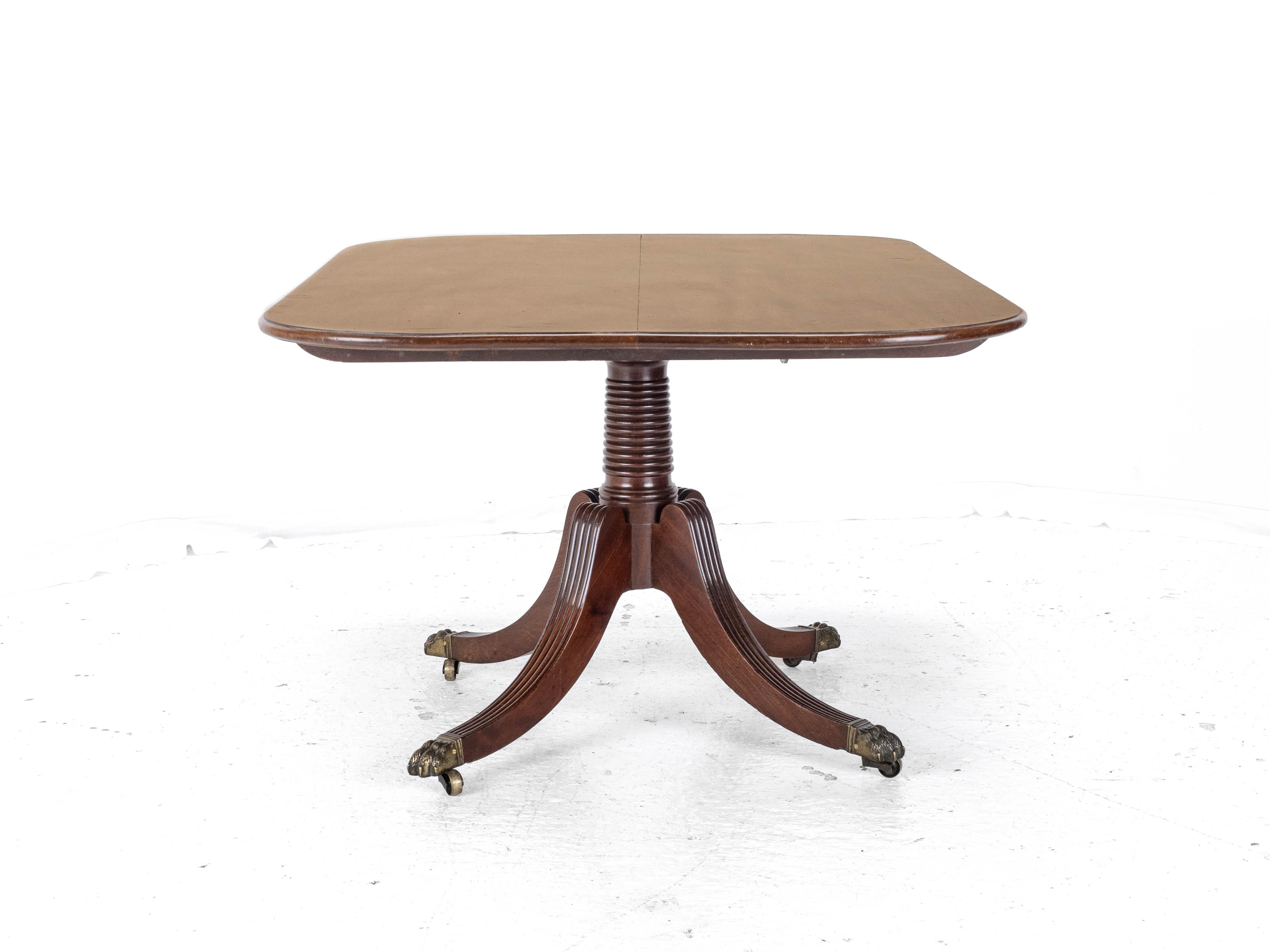 C.18th Georgian Mahogany Oblong Dining Table (Tilt-Top Breakfast Chippendale) For Sale 7