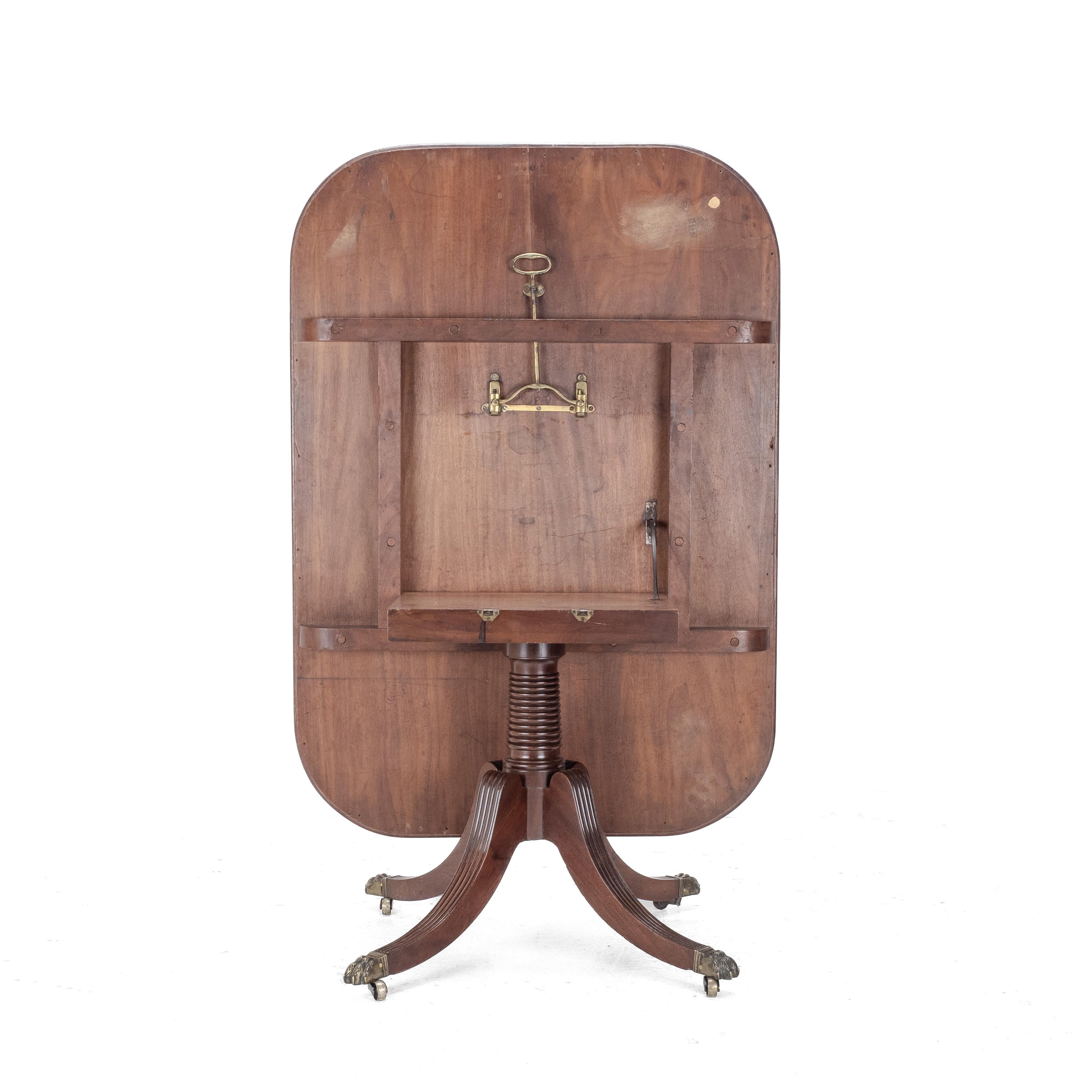 C.18th Georgian Mahogany Oblong Dining Table (Tilt-Top Breakfast Chippendale) For Sale 8