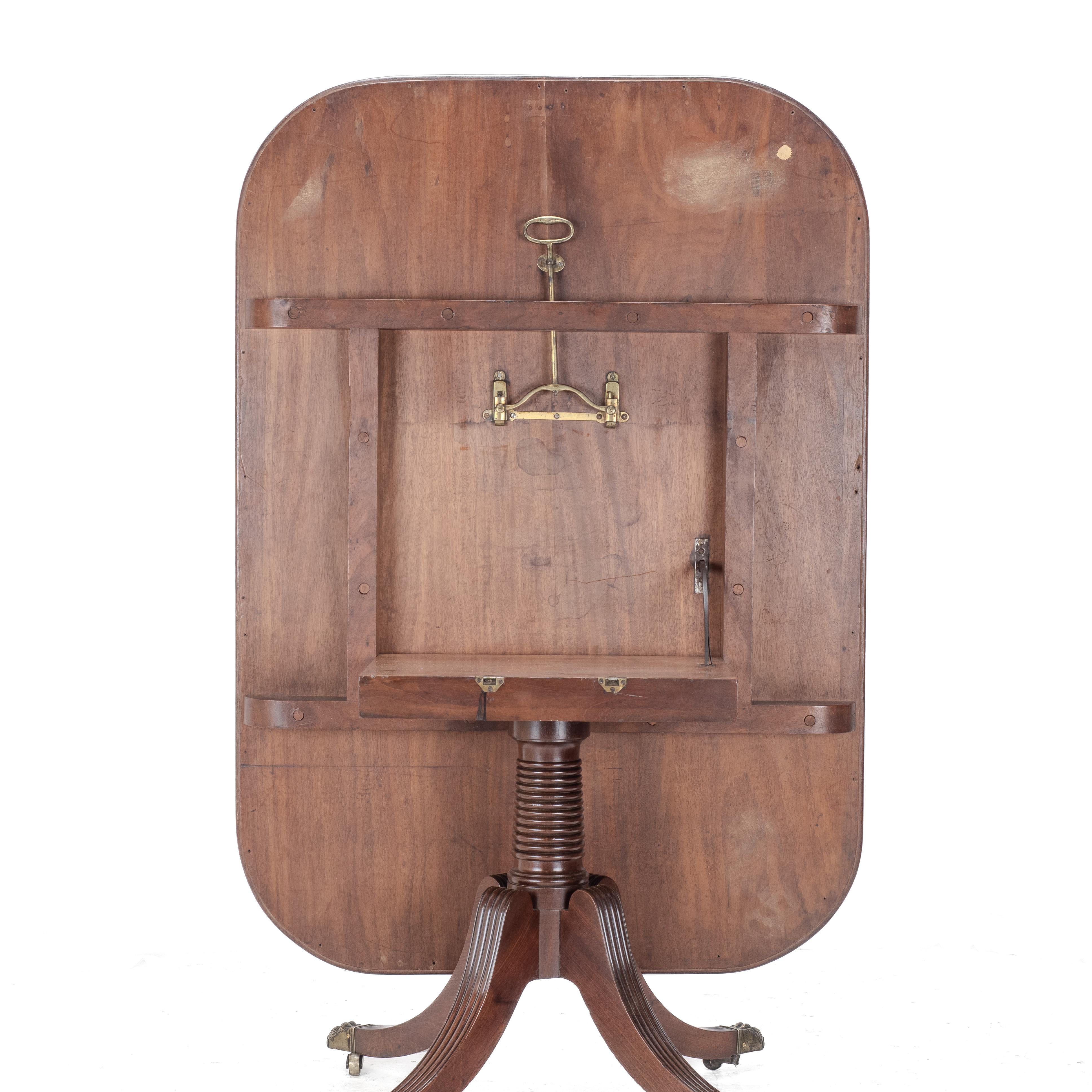 C.18th Georgian Mahogany Oblong Dining Table (Tilt-Top Breakfast Chippendale) For Sale 9