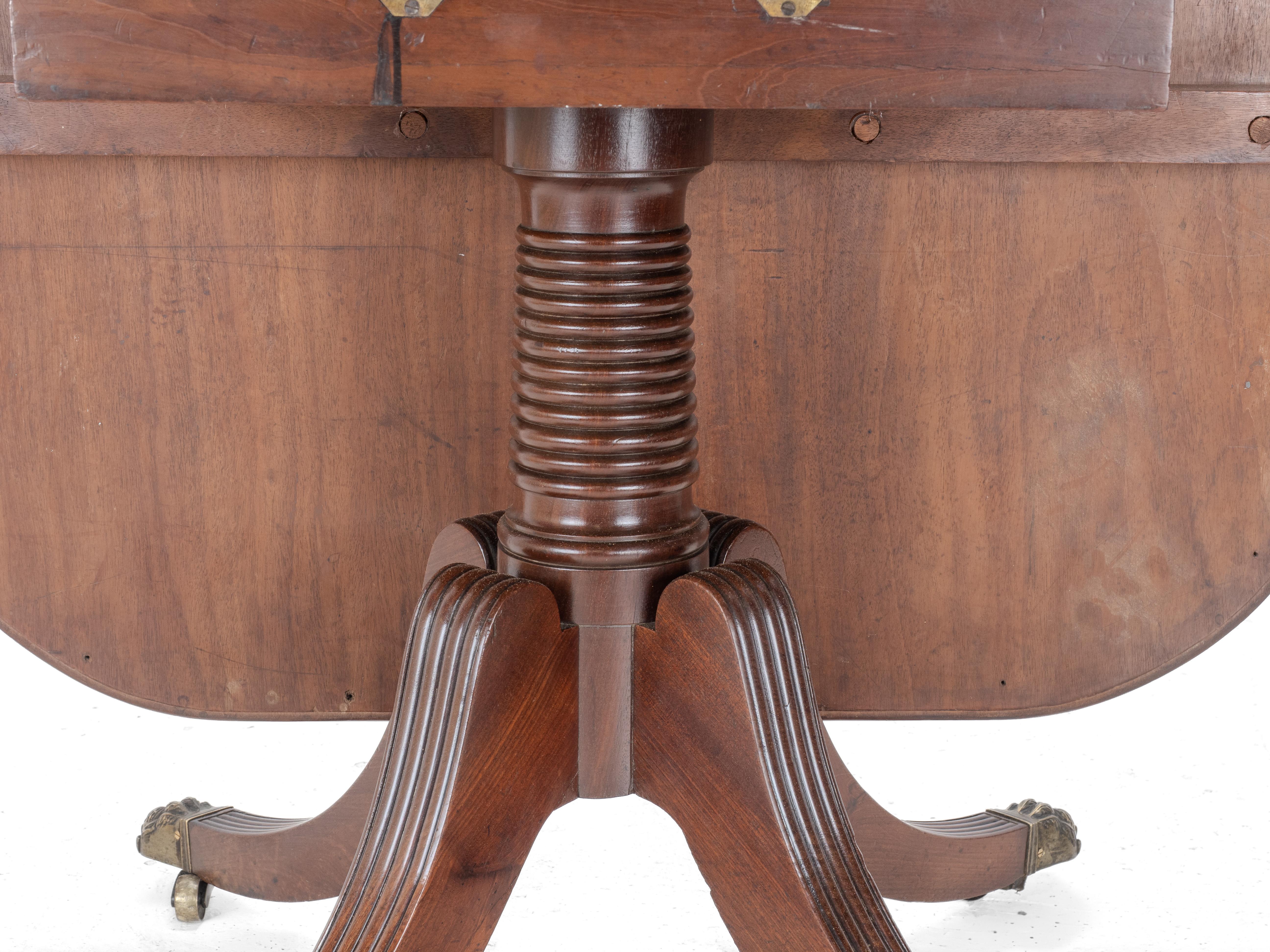 C.18th Georgian Mahogany Oblong Dining Table (Tilt-Top Breakfast Chippendale) For Sale 13
