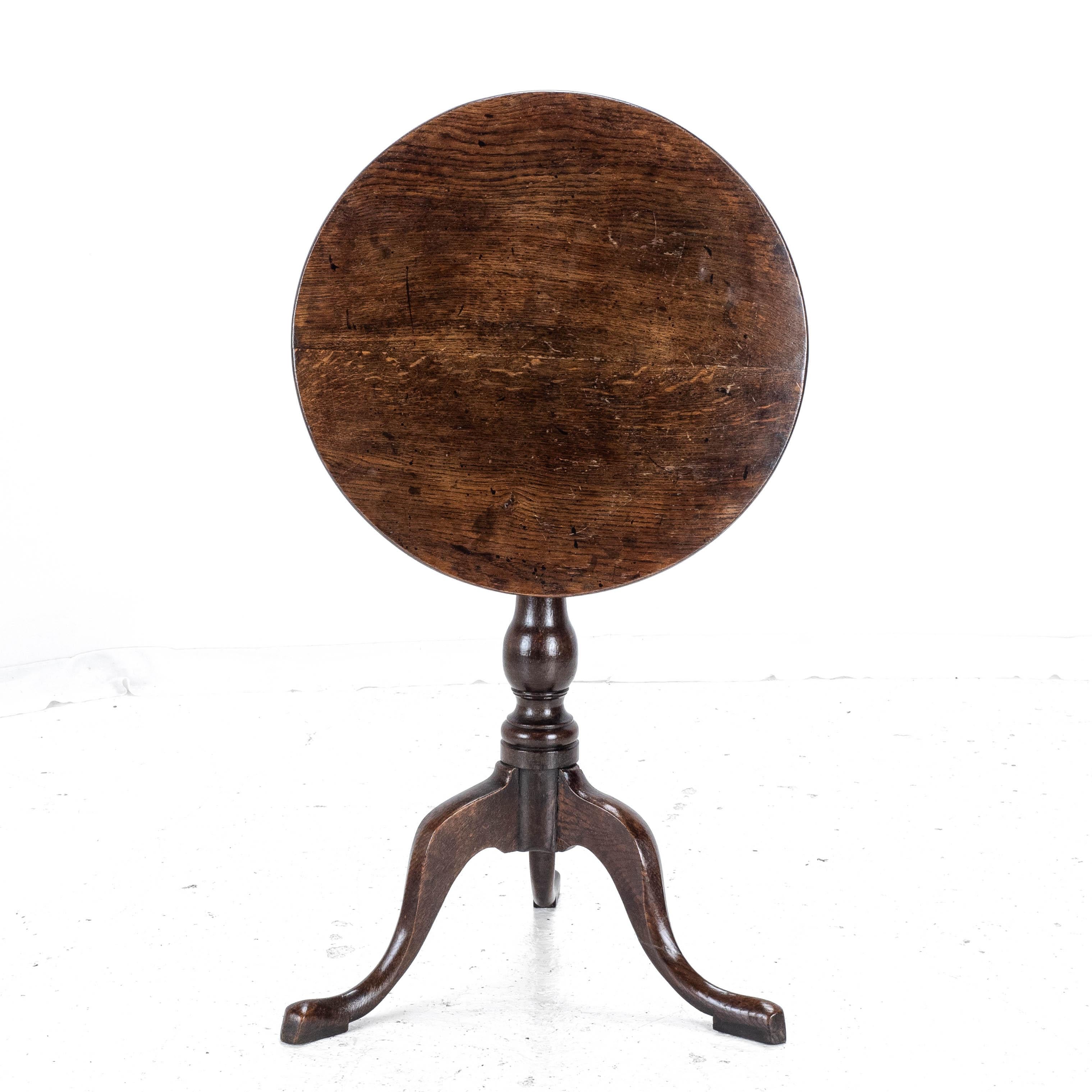 C18th Georgian Oak Country Wine Tilt Top Tripod Table (George III Side Lamp) 5
