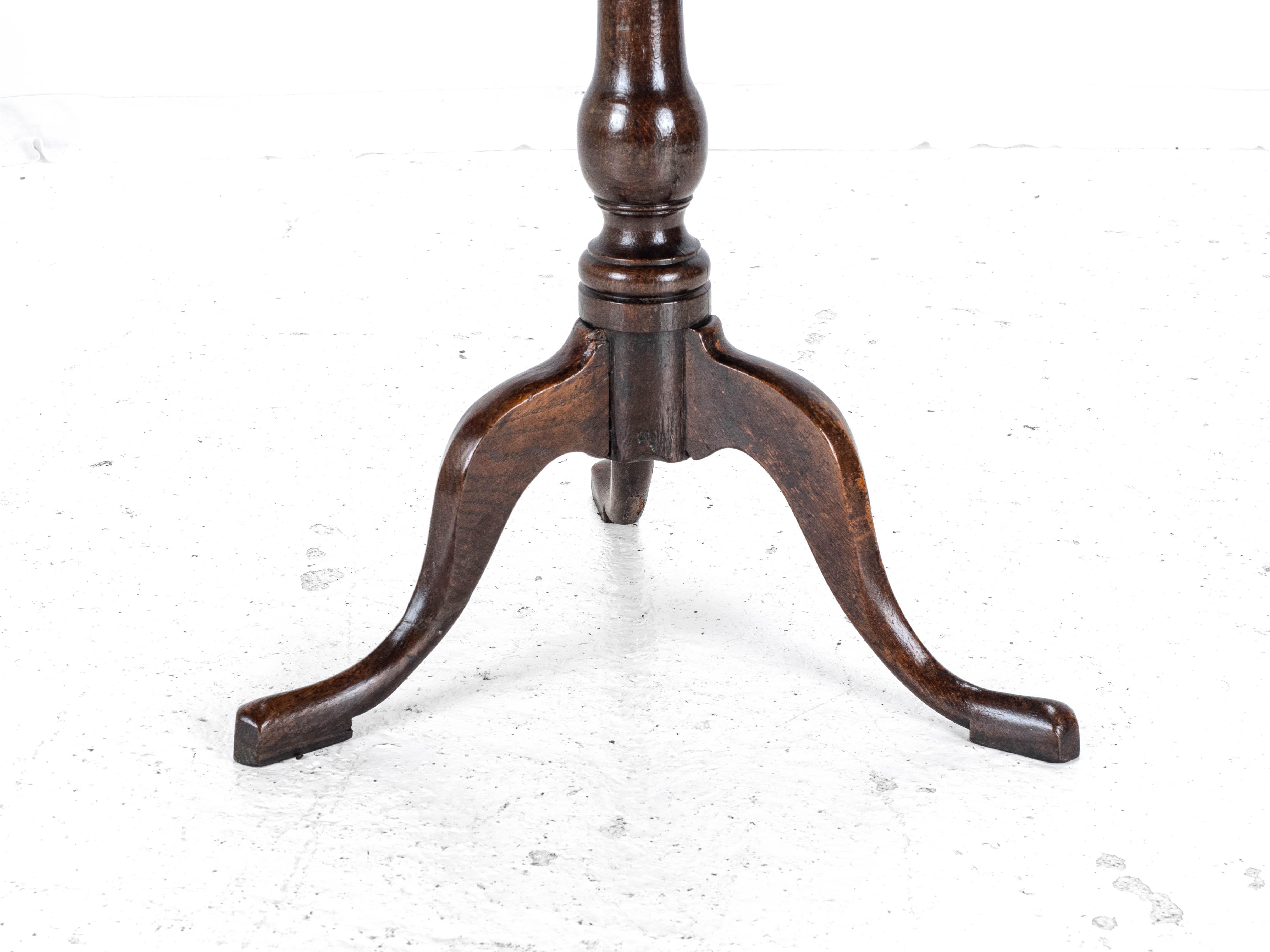 C18th Georgian Oak Country Wine Tilt Top Tripod Table (George III Side Lamp) 8