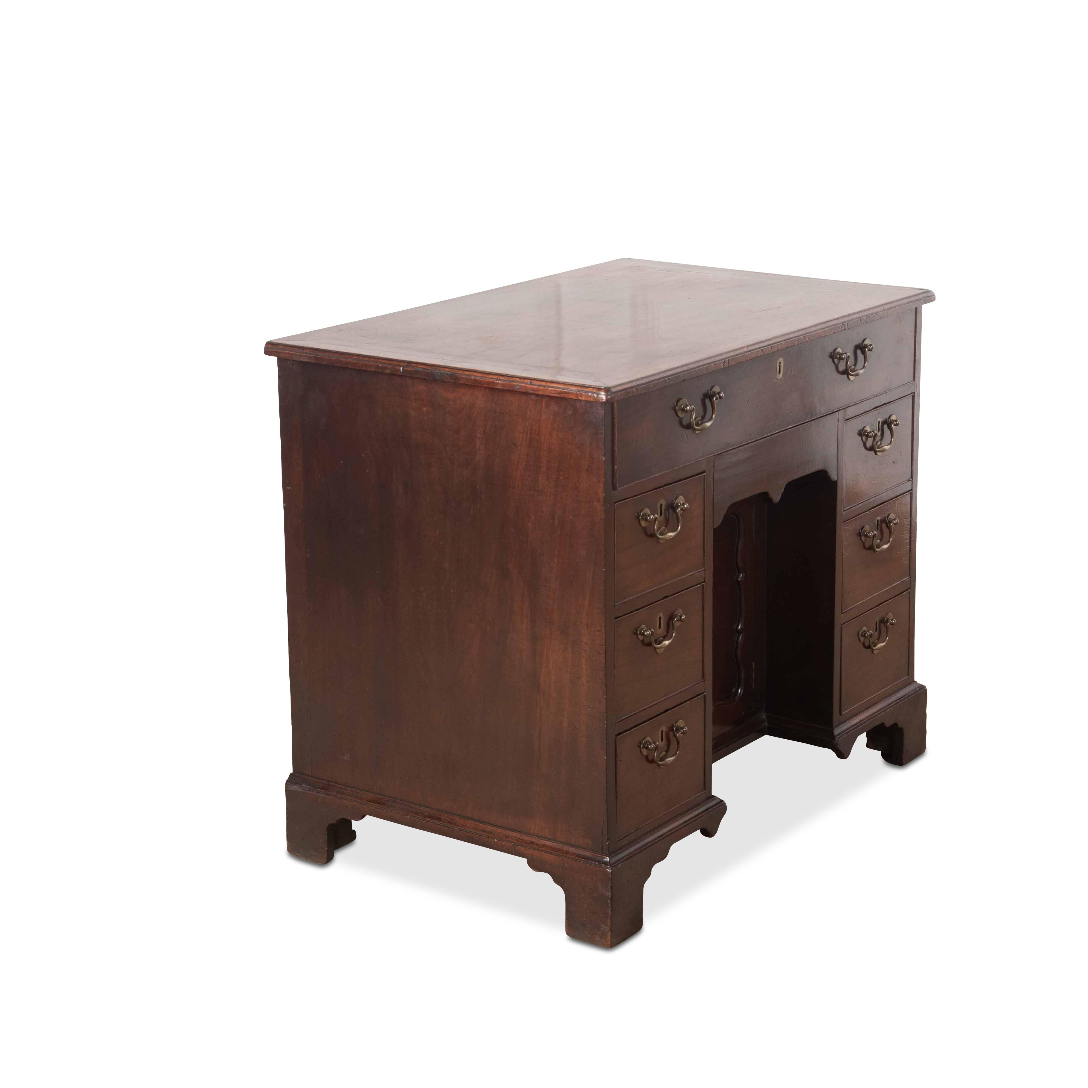 Veneer C18th Mahogany `Grendy` Kneehole Desk For Sale