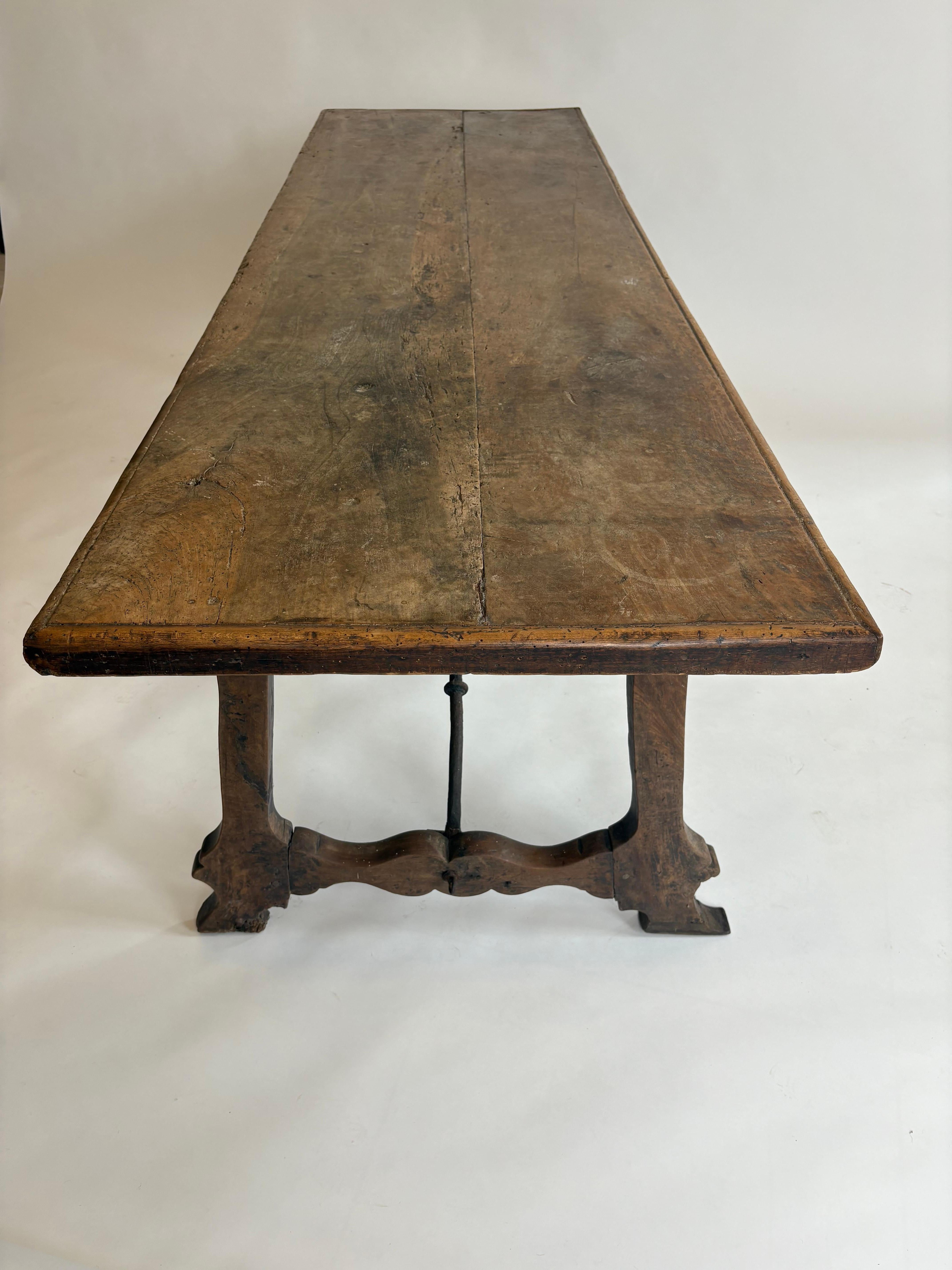 C18th Spanisch Nussbaum Tisch im Angebot 8
