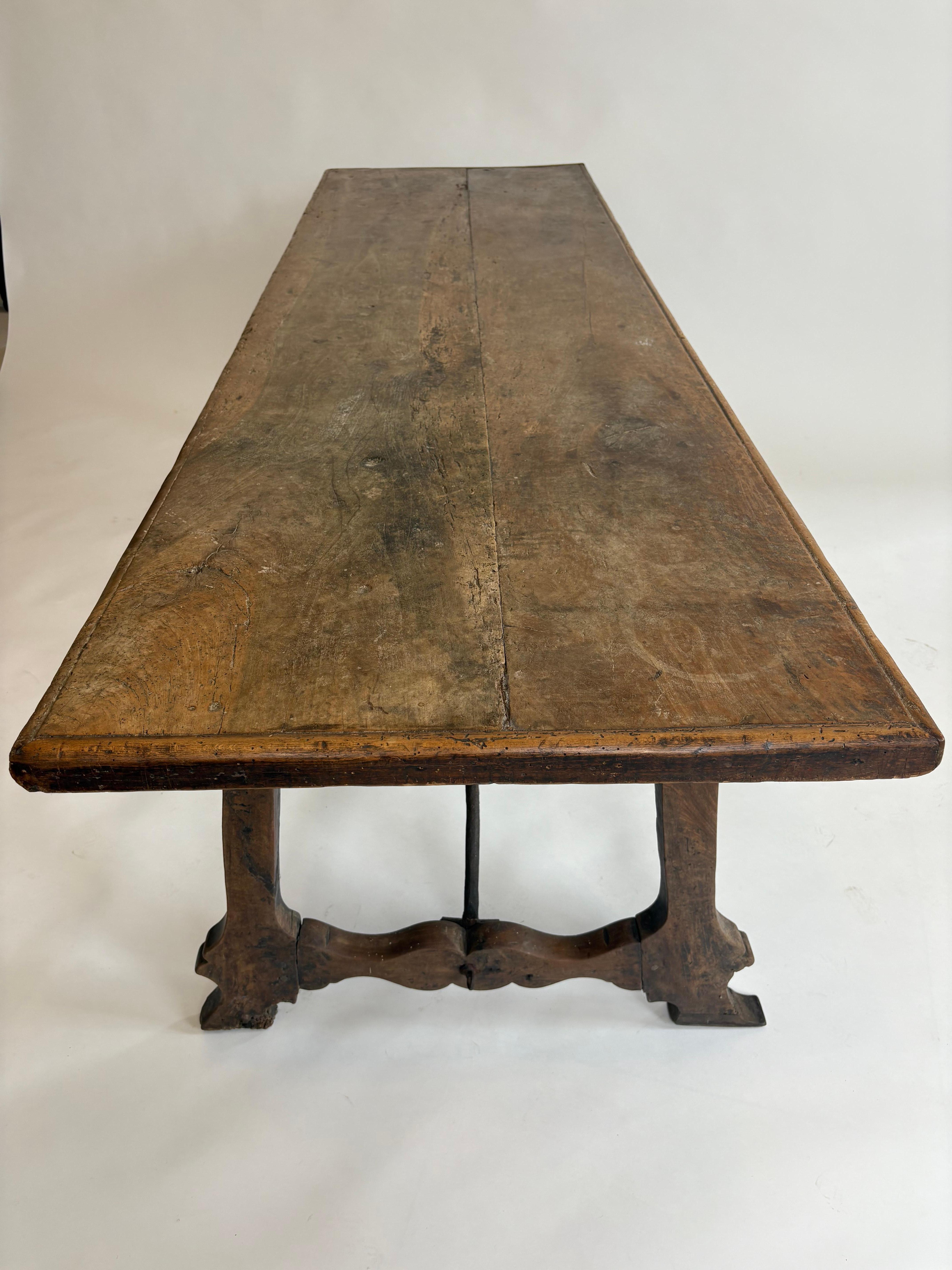 C18th Spanisch Nussbaum Tisch im Angebot 9