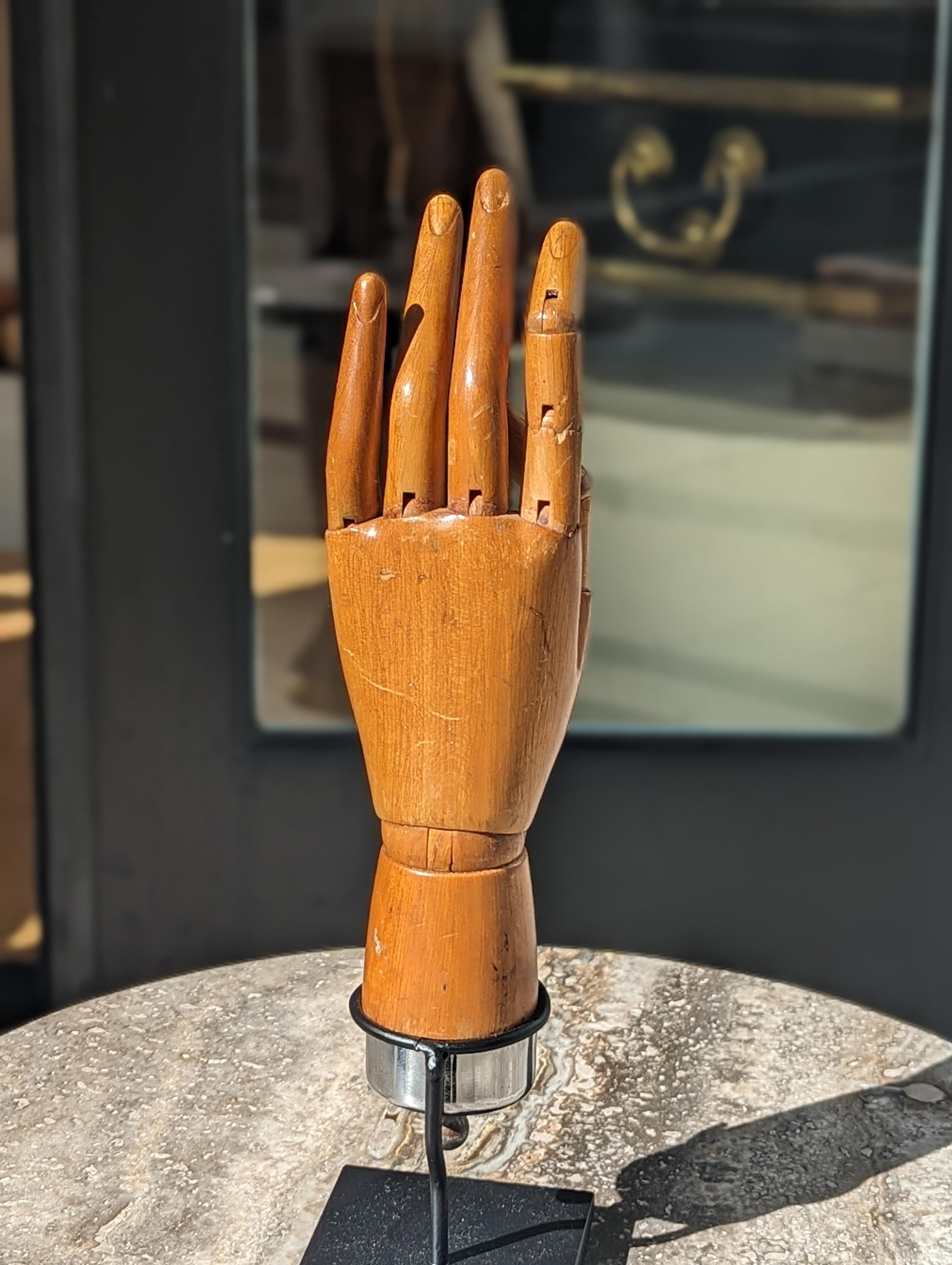 C.1900 Articulated Wooden Hands - Artist's Model or Display In Good Condition For Sale In San Francisco, CA