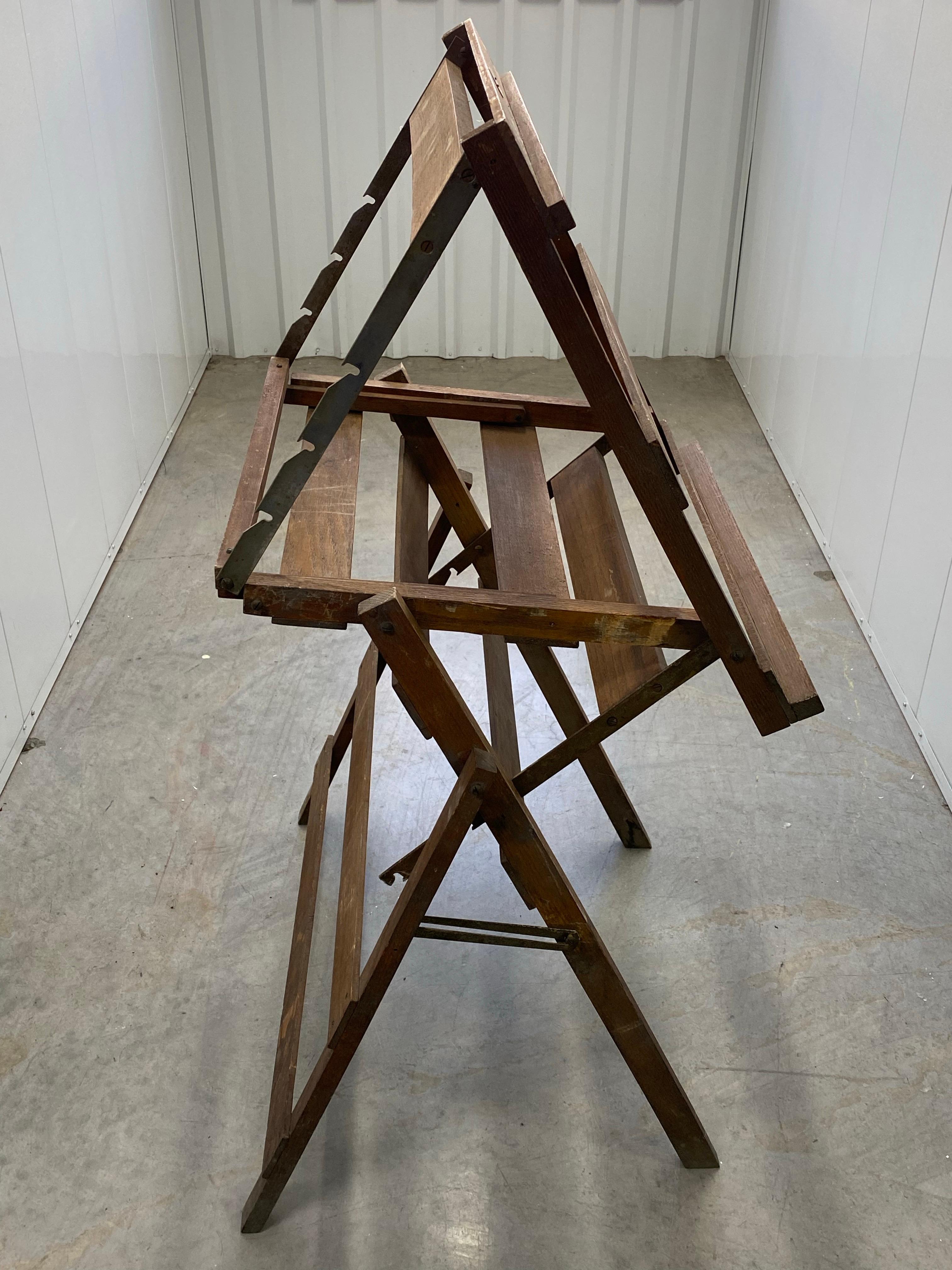 Mordenzato c1900 Arts and Crafts Company: cavalletto regolabile in Oak della Technical Supply Company in vendita