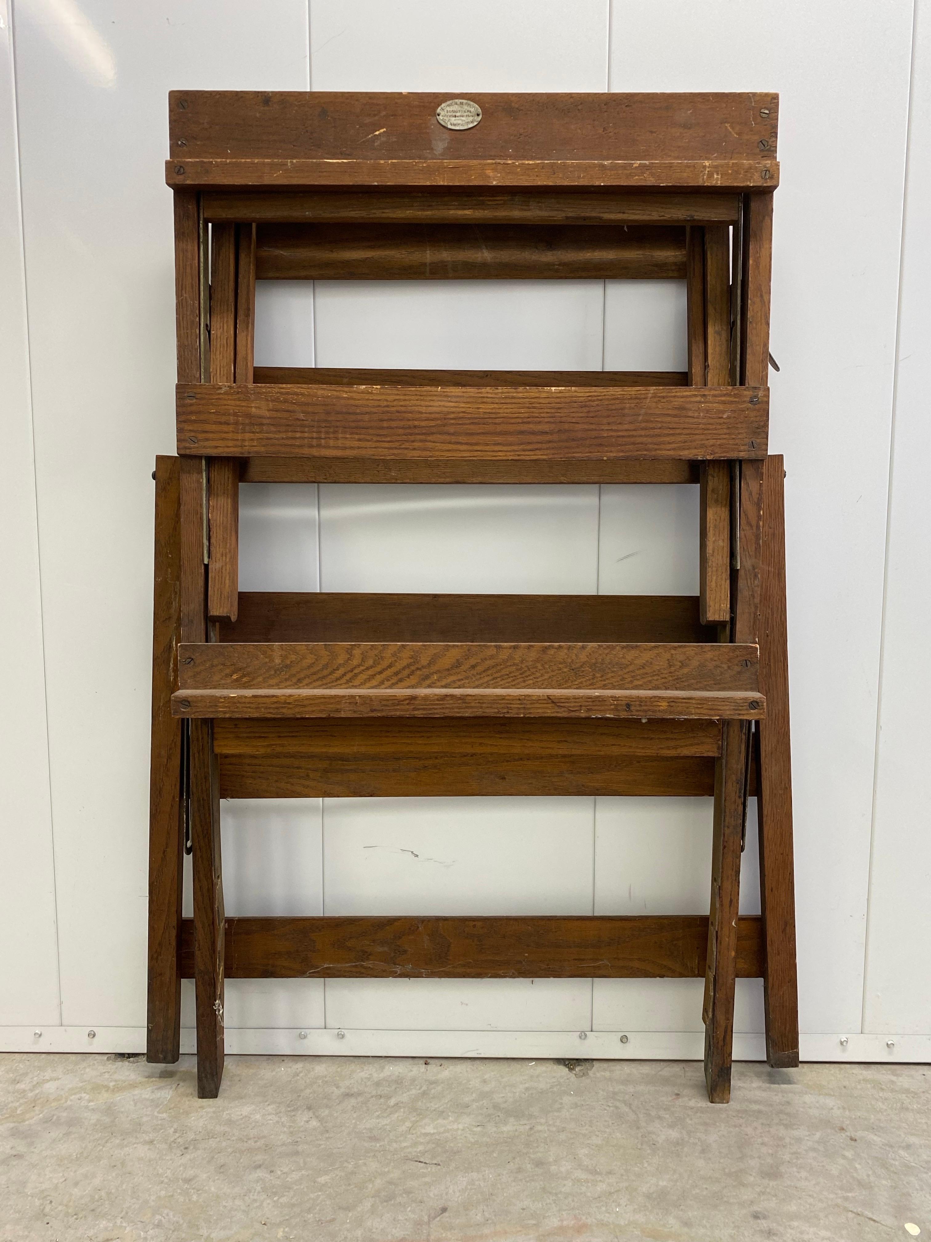 c1900 Arts and Crafts Company: cavalletto regolabile in Oak della Technical Supply Company in vendita 1