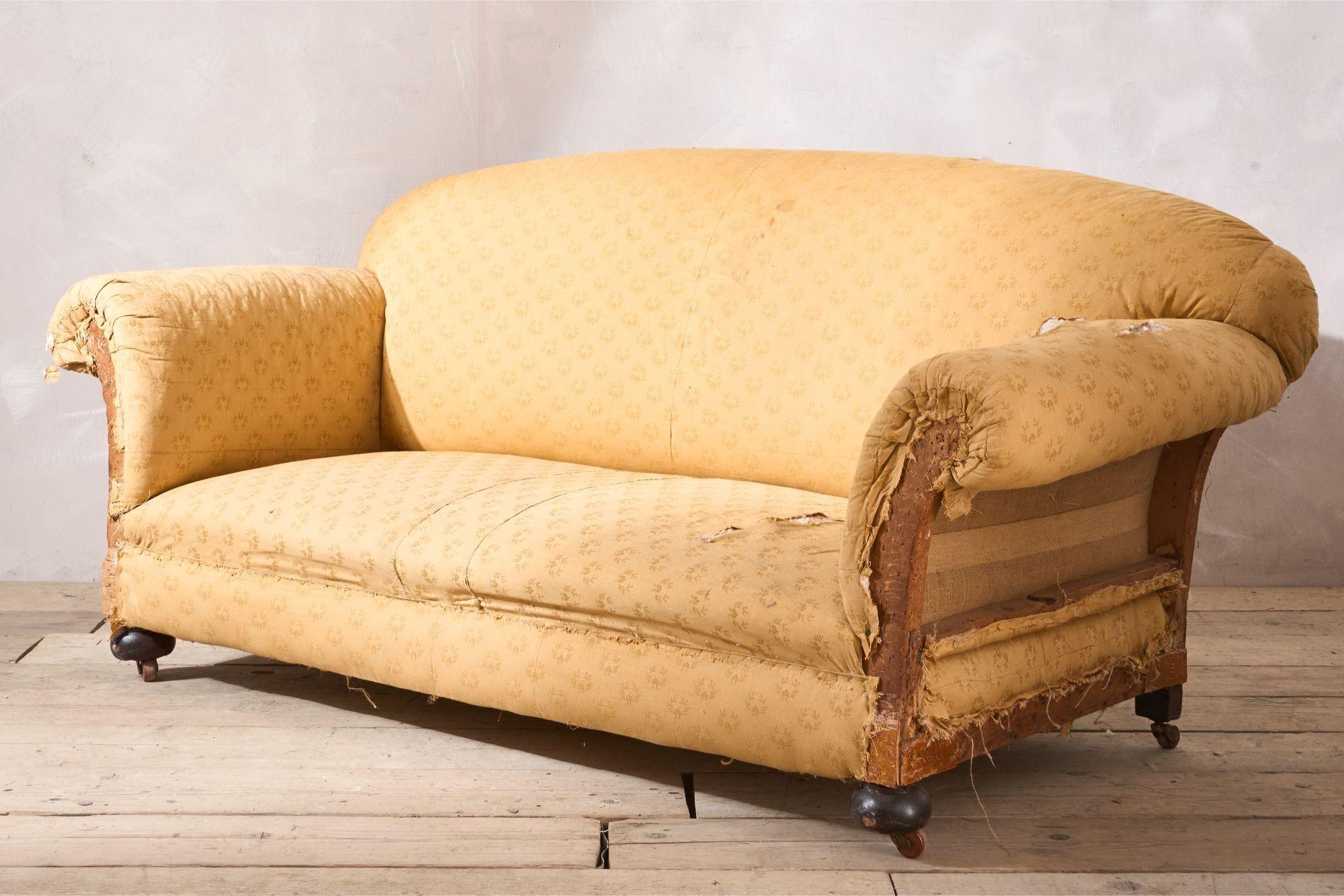 19th Century c.1900 Curved back English country house sofa For Sale