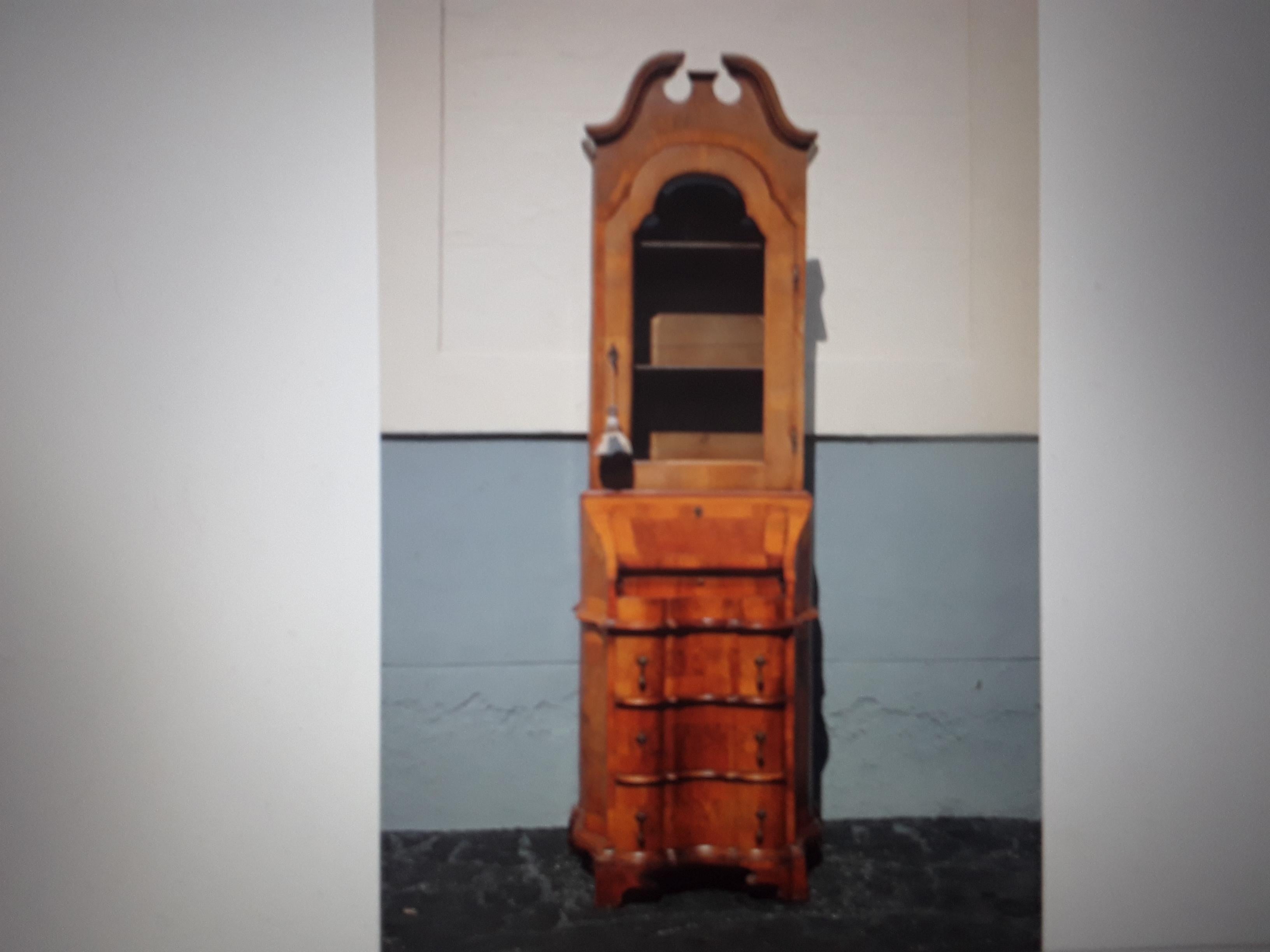 c1900 French Antique Louis XVI Style Burl Wood Secretary/ Desk - Petite Size For Sale 7